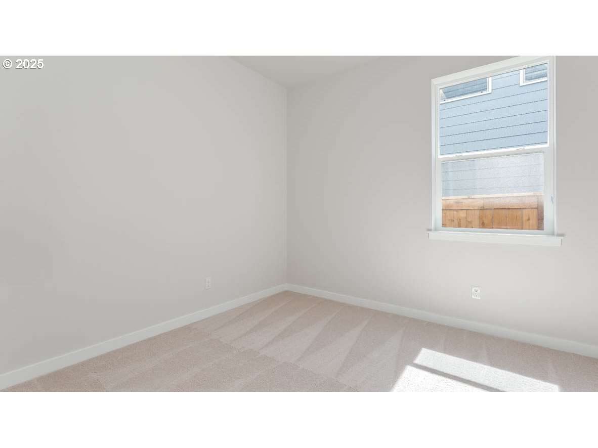 16681 SE Crossland ST