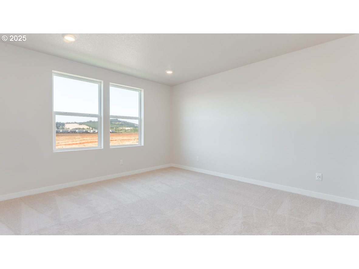 16681 SE Crossland ST