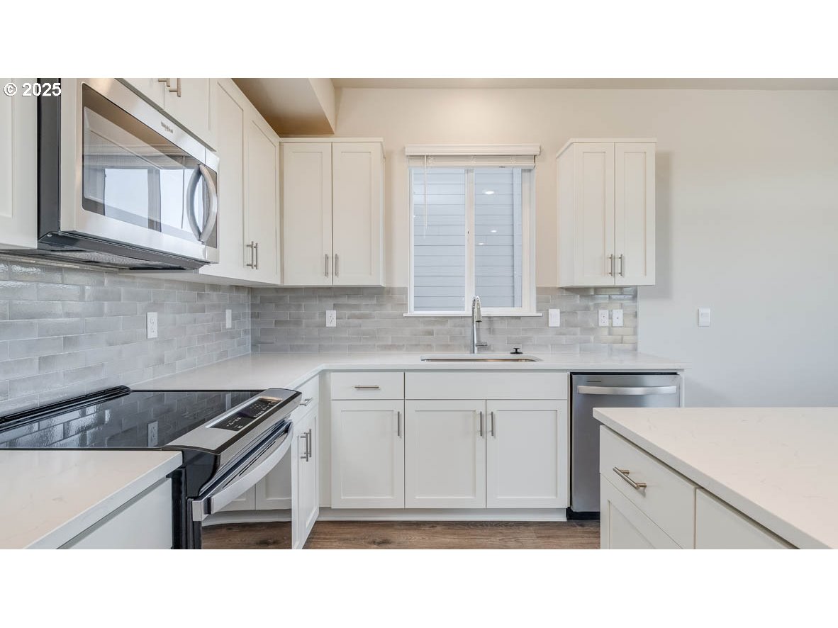 16681 SE Crossland ST