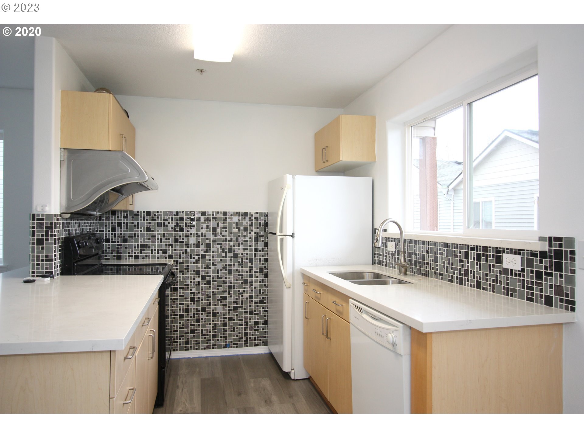 3320 SE 87TH AVE 2