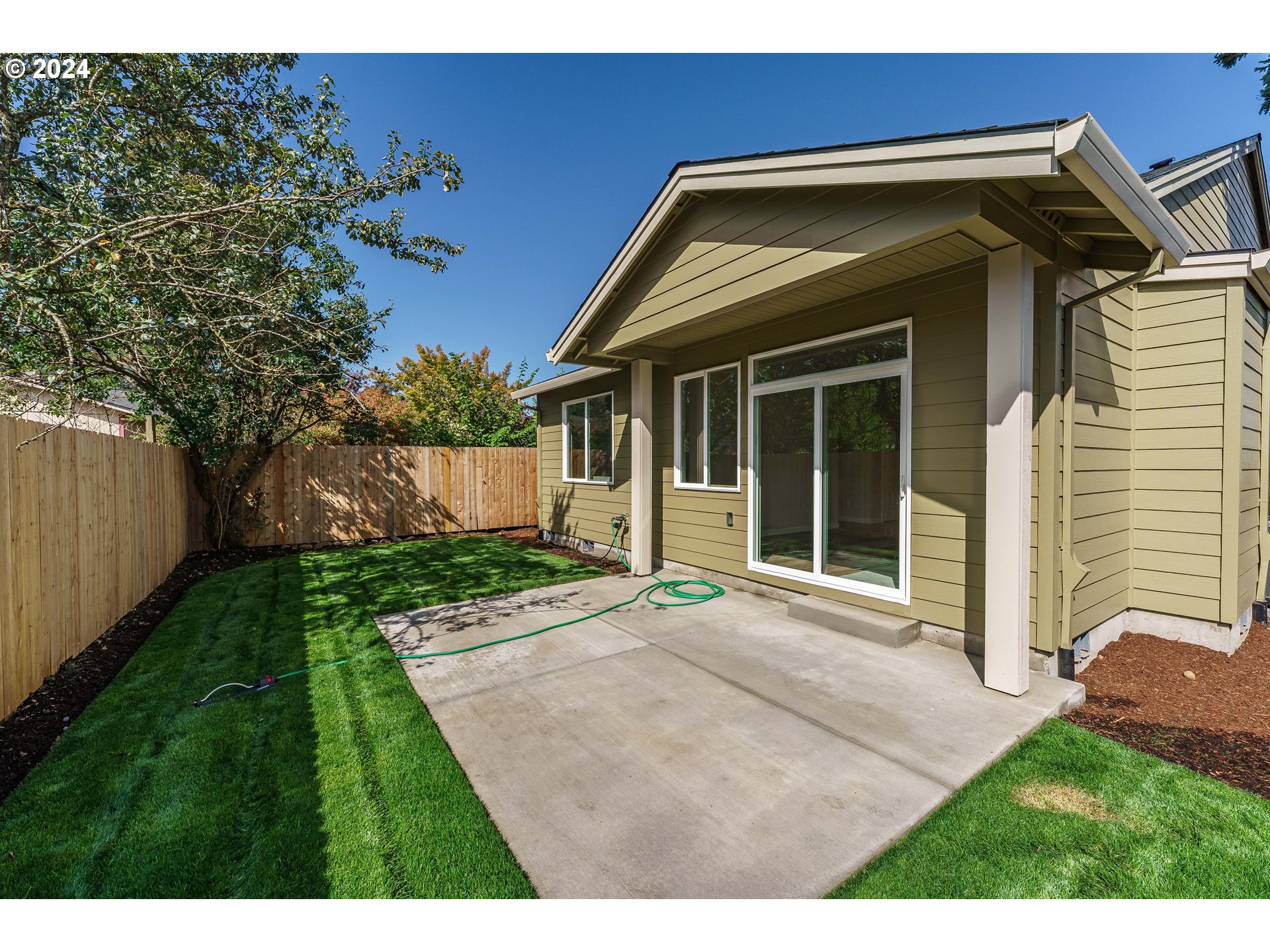 7340 SE Overland ST