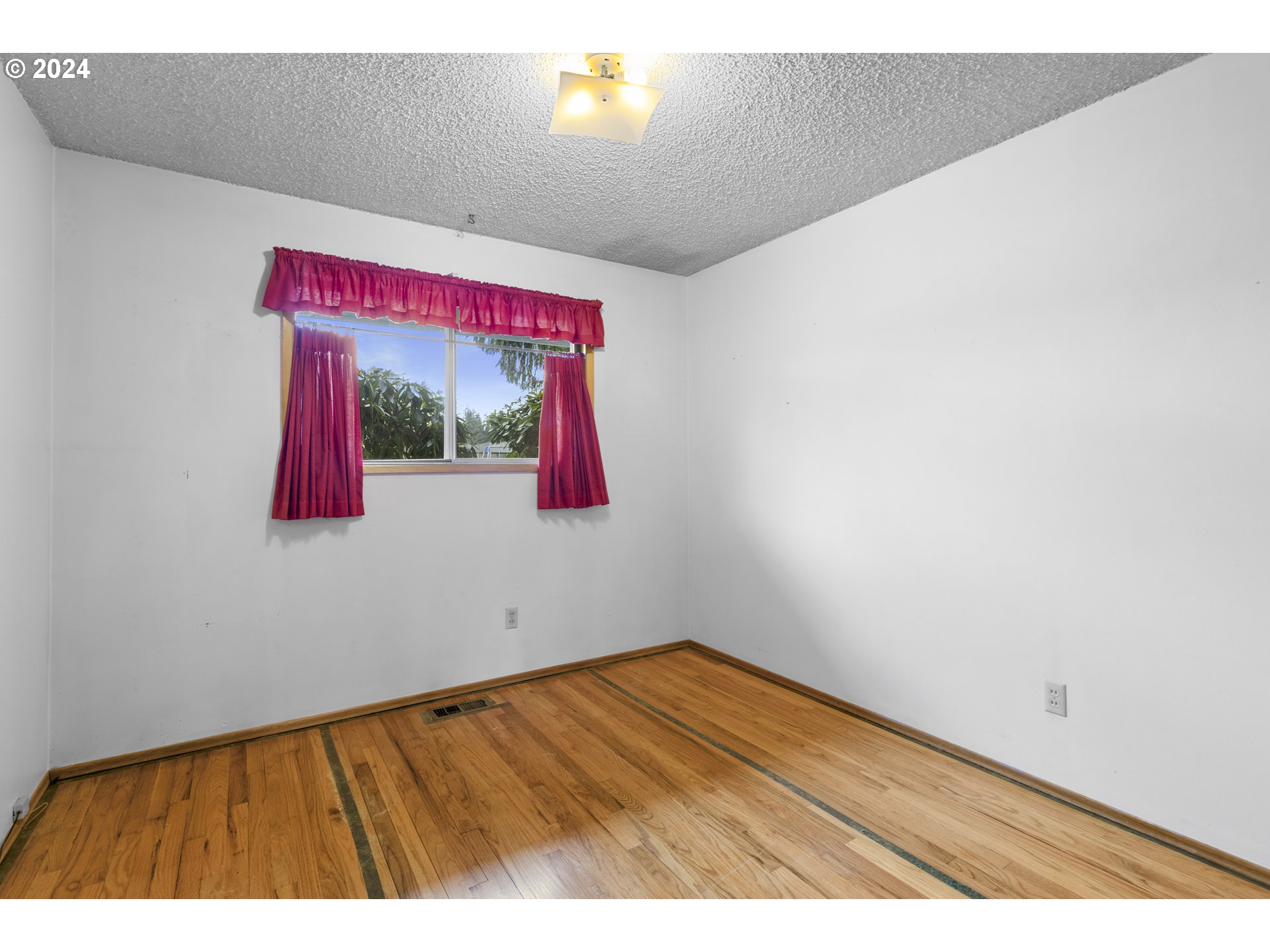 17031 SE RHONE ST