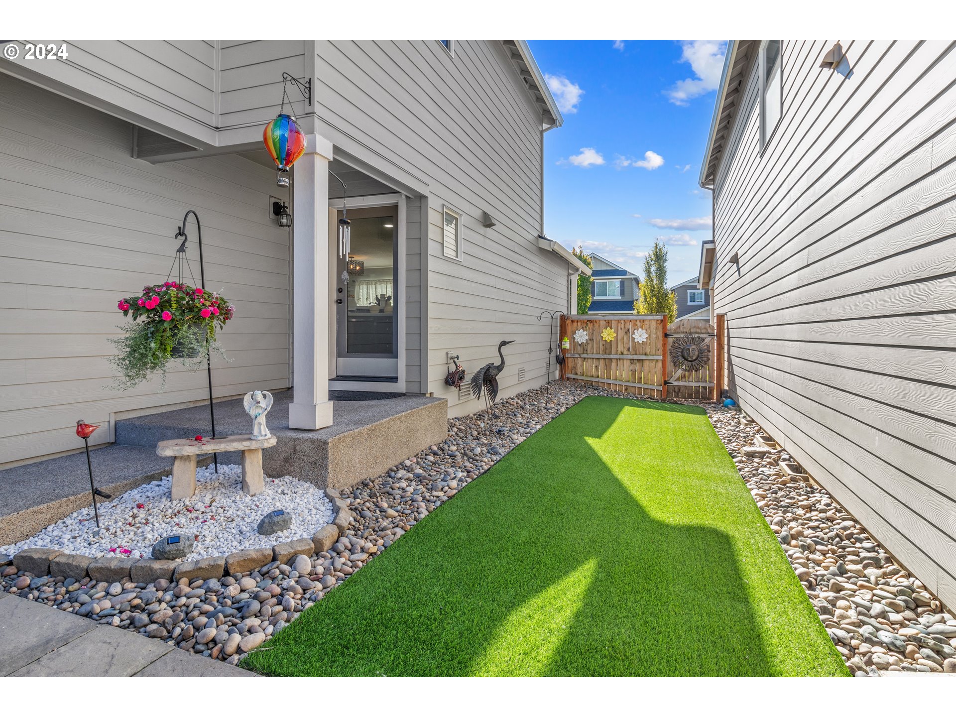 2354 SE 17TH ALY