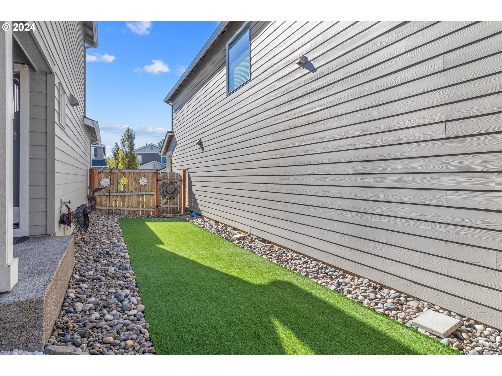 2354 SE 17TH ALY