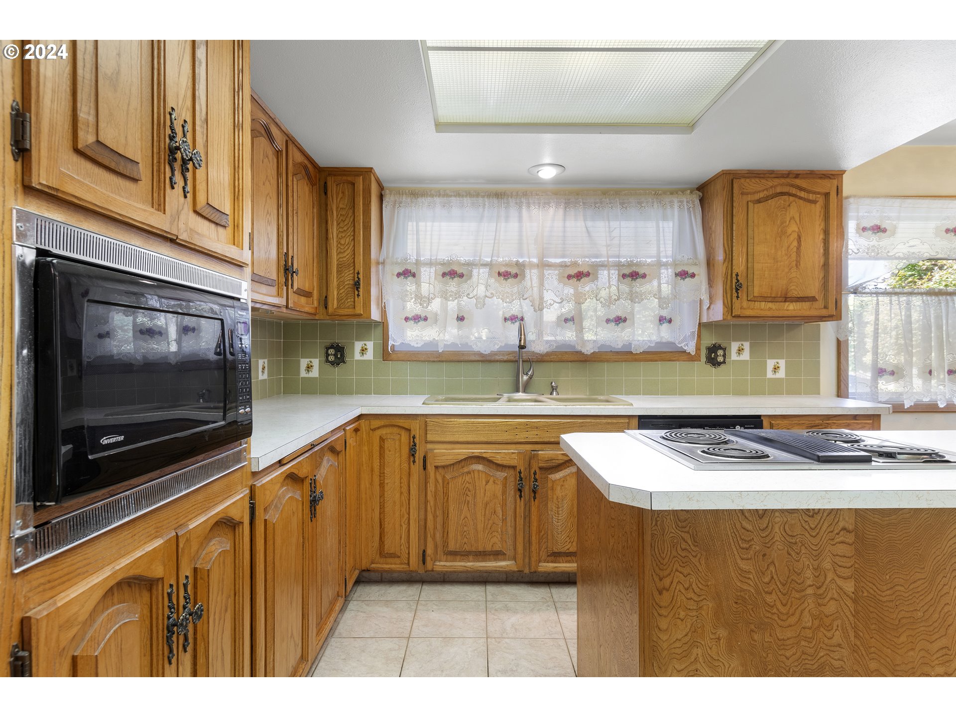 3212 NE 143RD AVE
