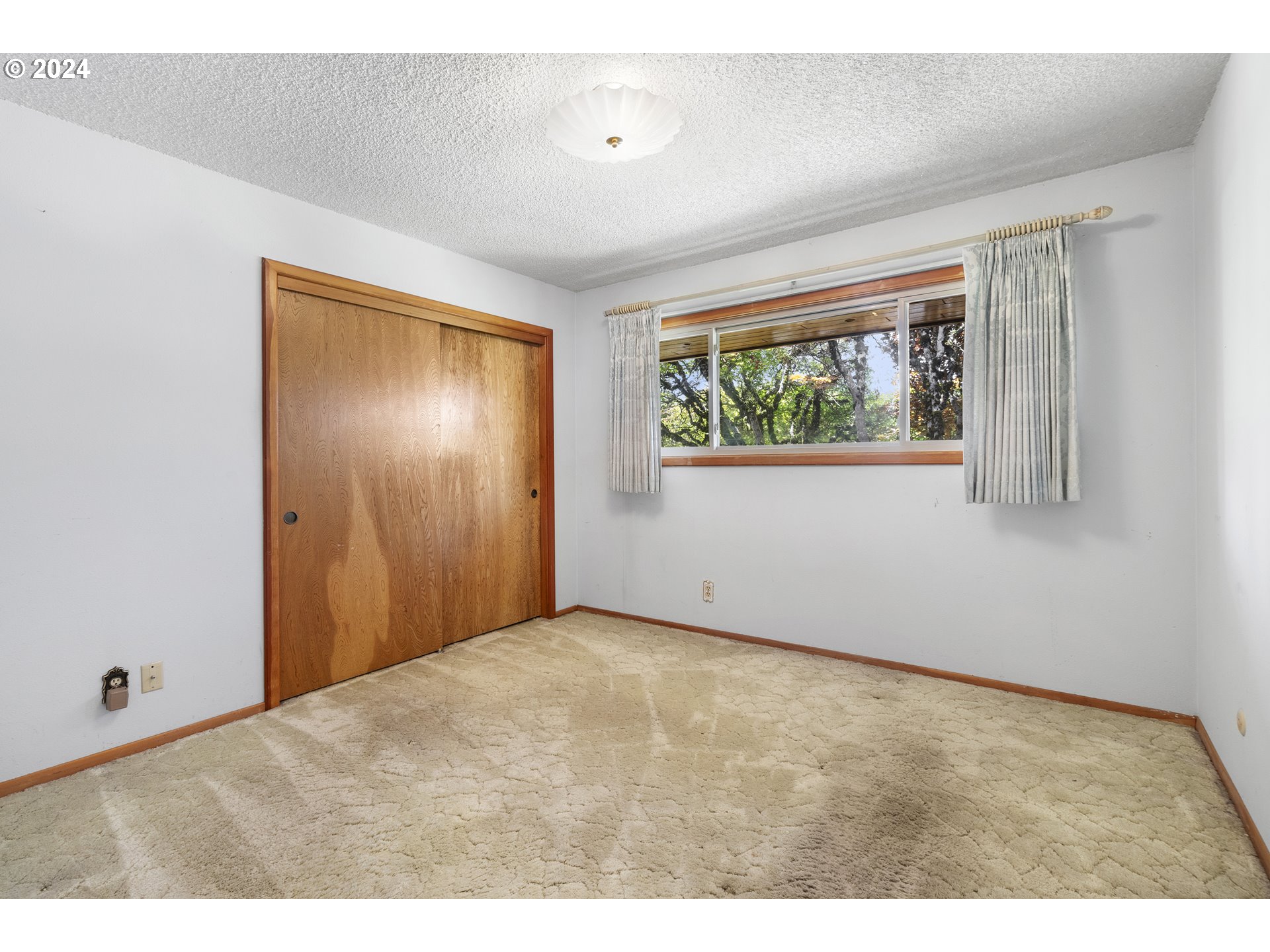 3212 NE 143RD AVE