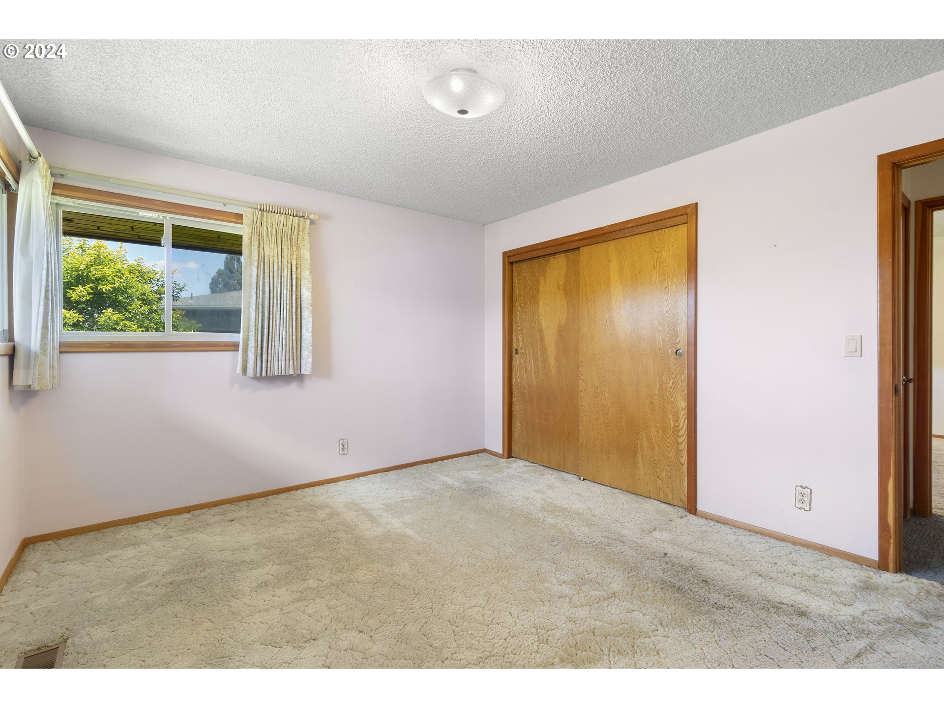 3212 NE 143RD AVE