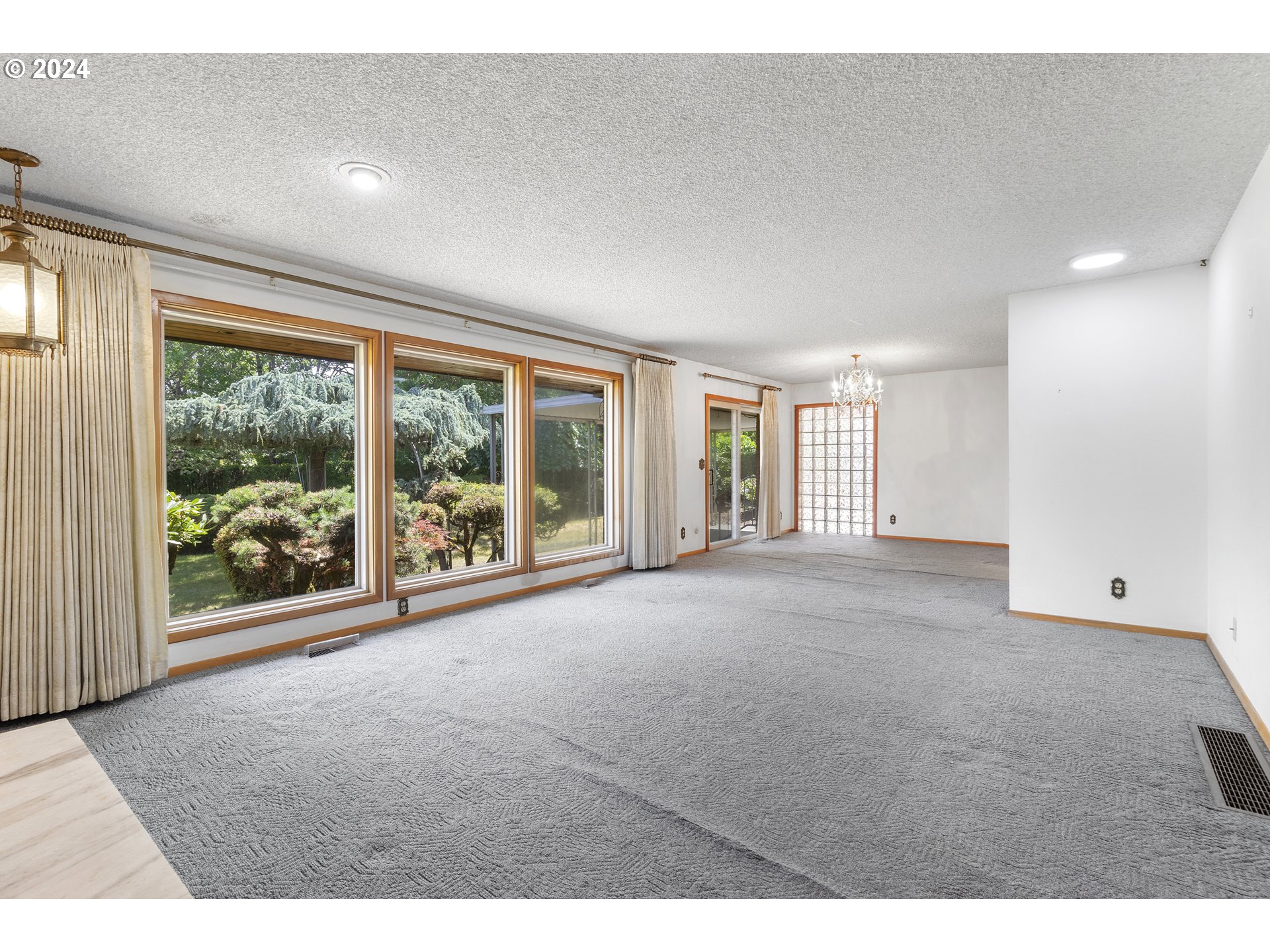 3212 NE 143RD AVE