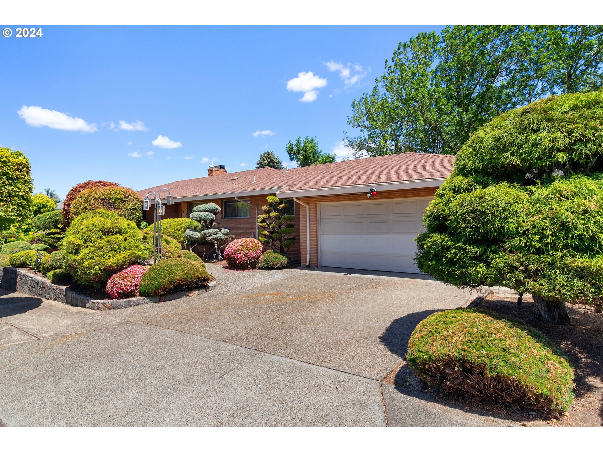 3212 NE 143RD AVE