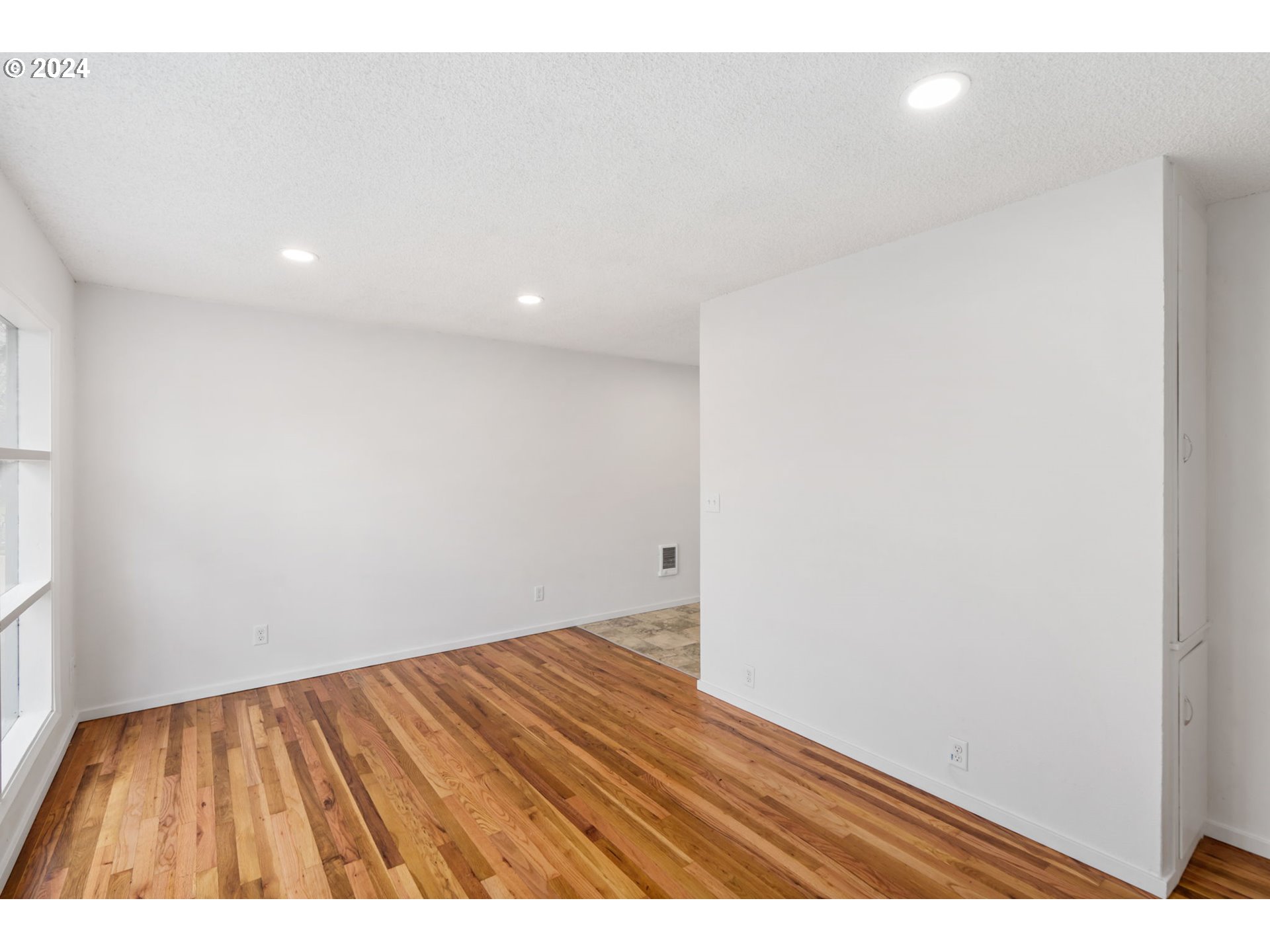 1236 SE 151ST AVE
