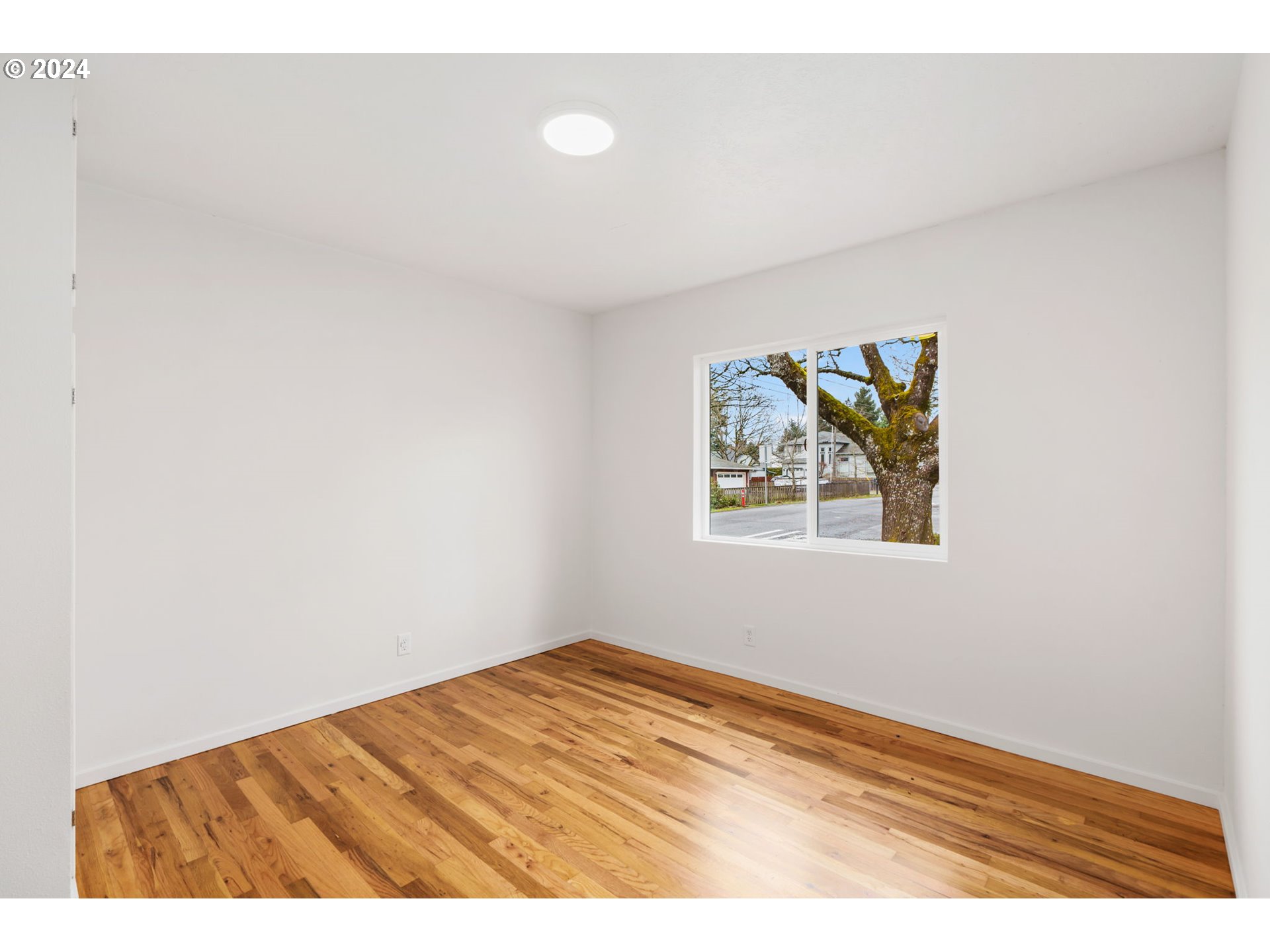 1236 SE 151ST AVE