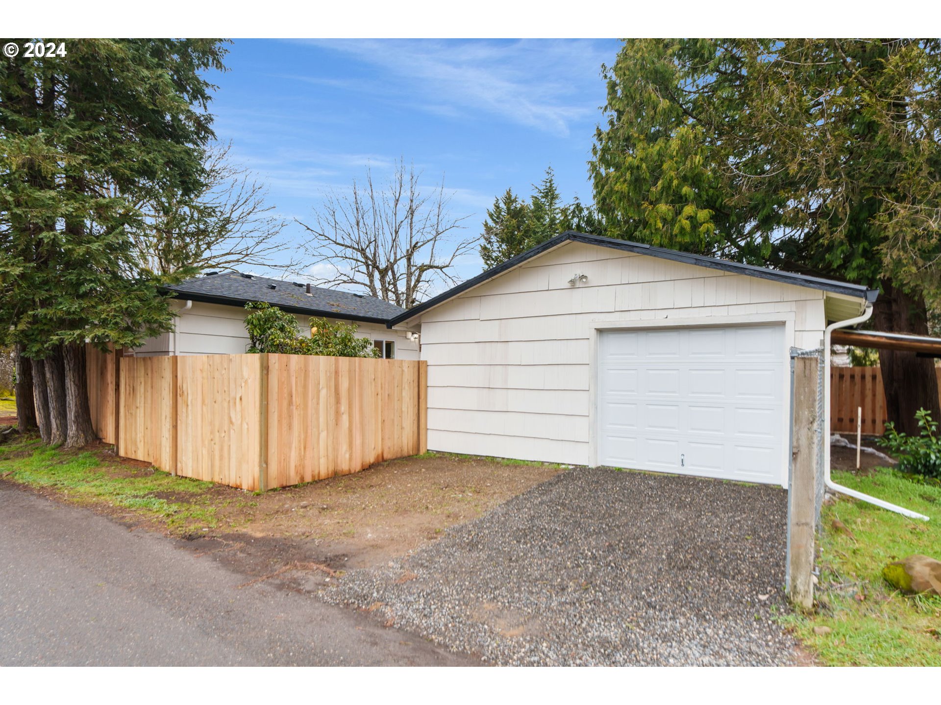 1236 SE 151ST AVE