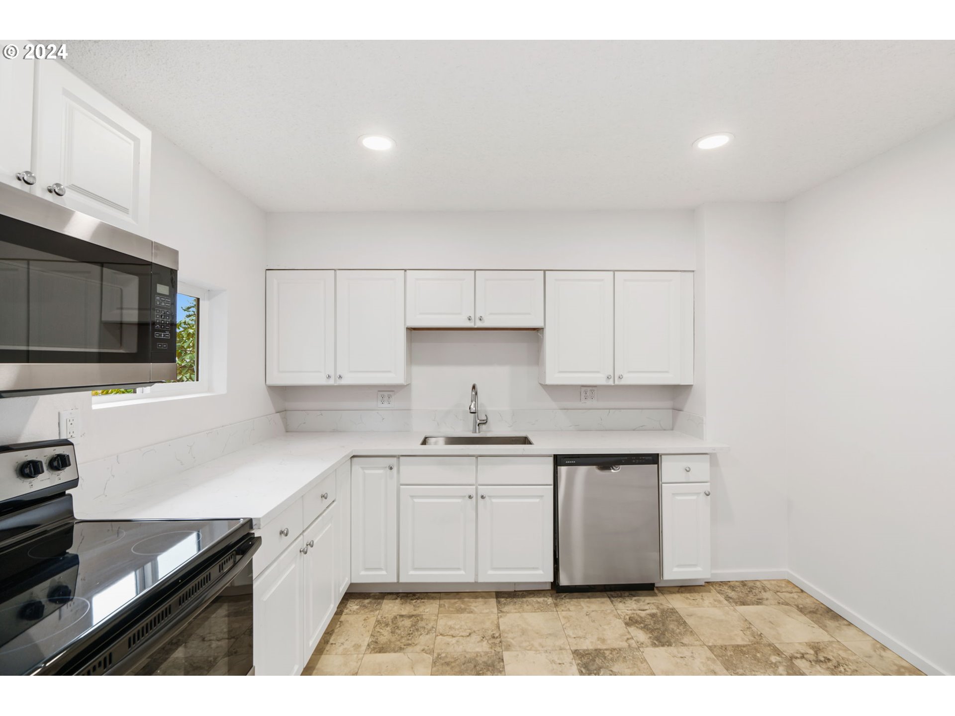 1236 SE 151ST AVE