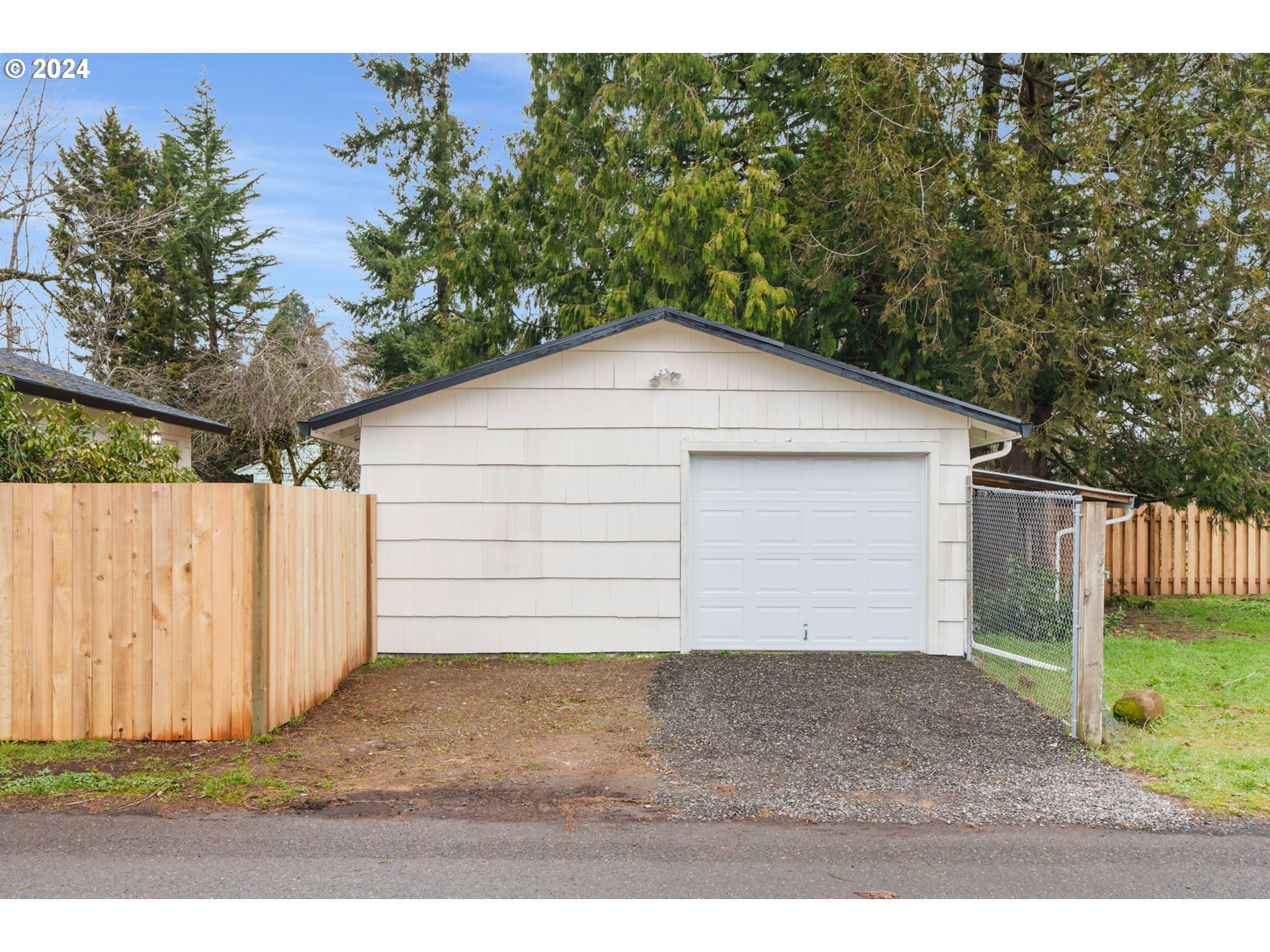 1236 SE 151ST AVE