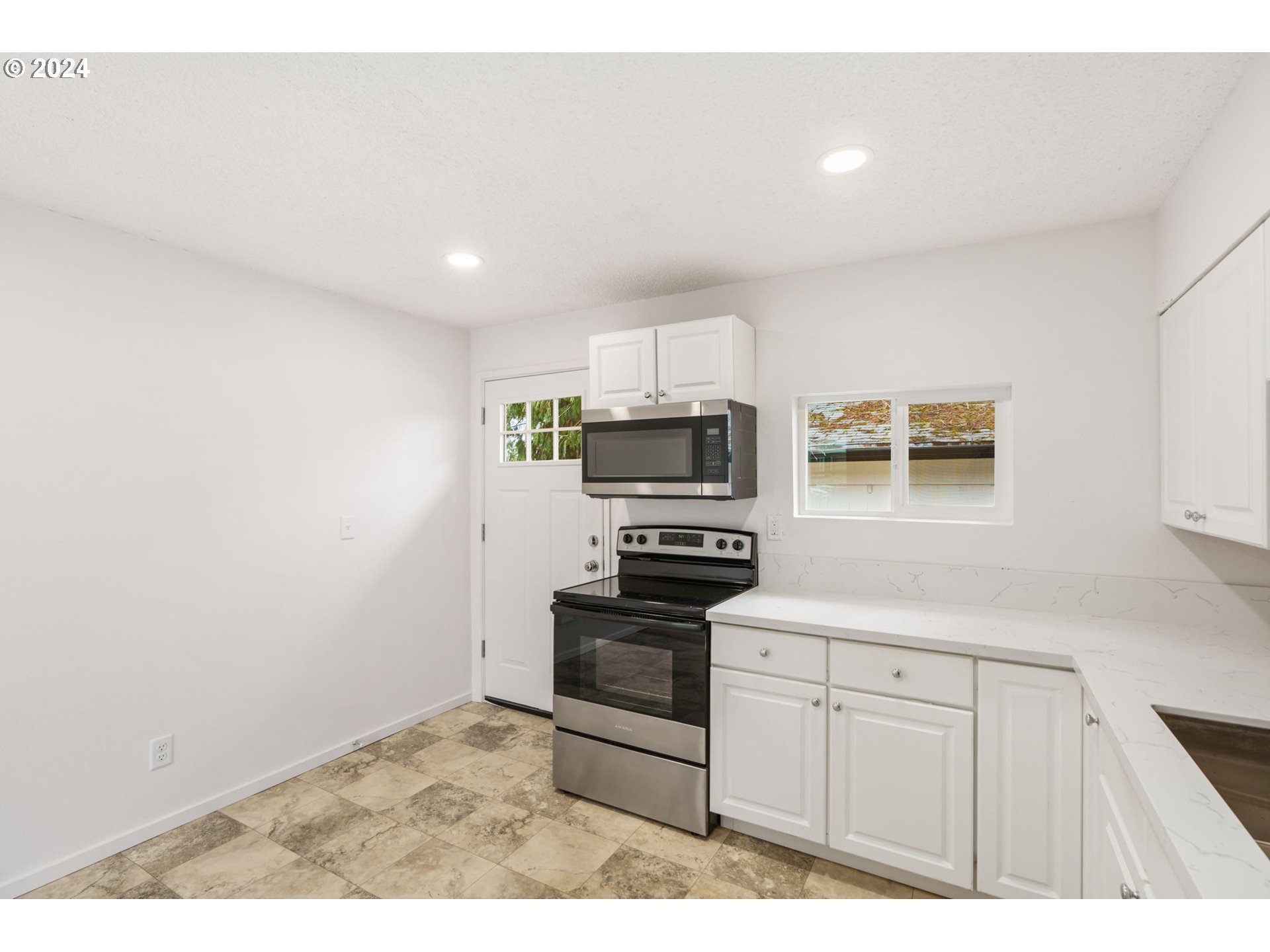 1236 SE 151ST AVE