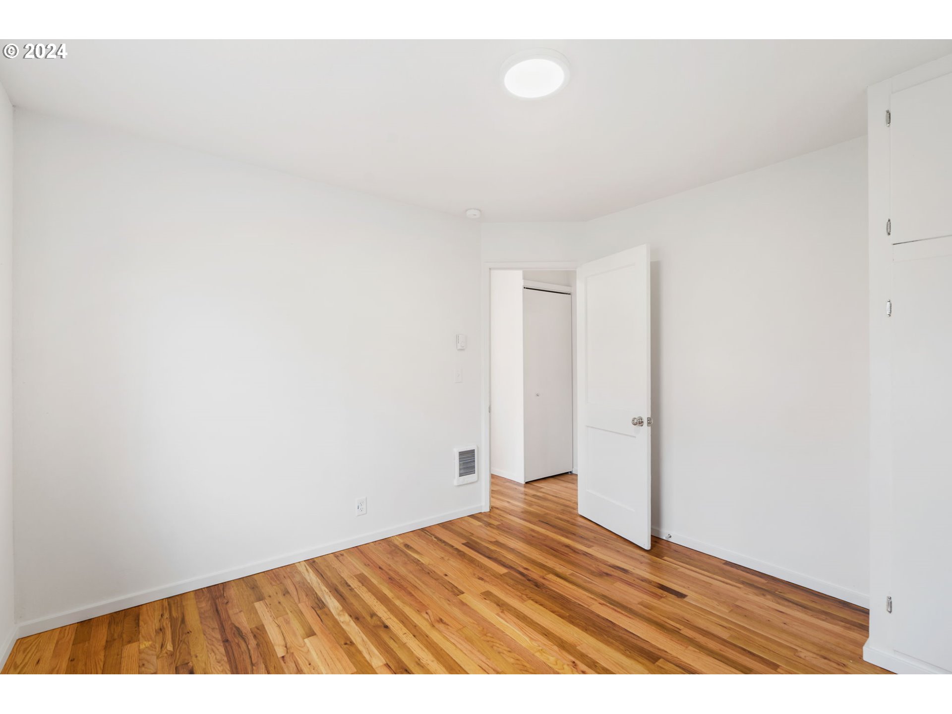 1236 SE 151ST AVE