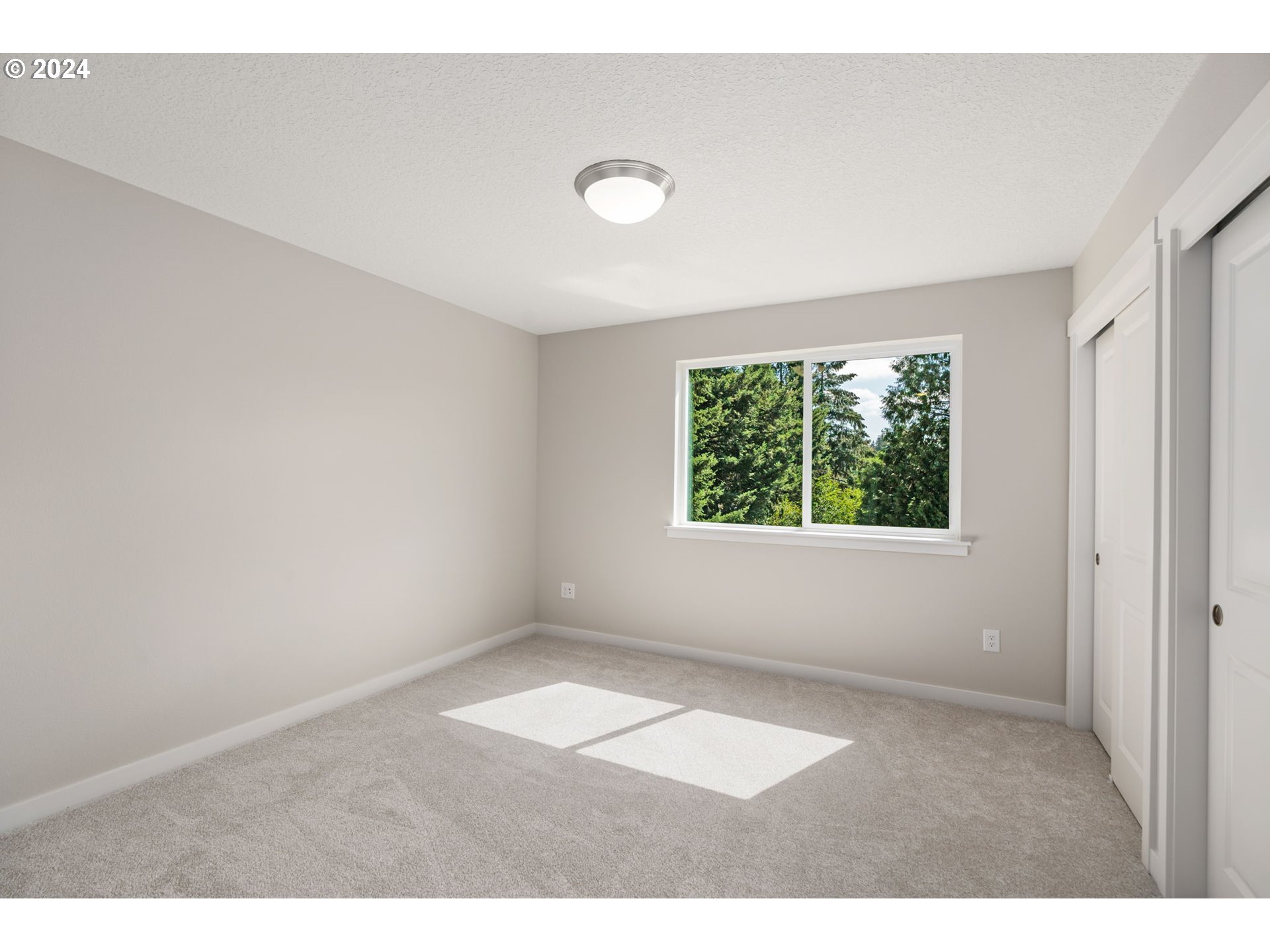 950 NE 126th AVE