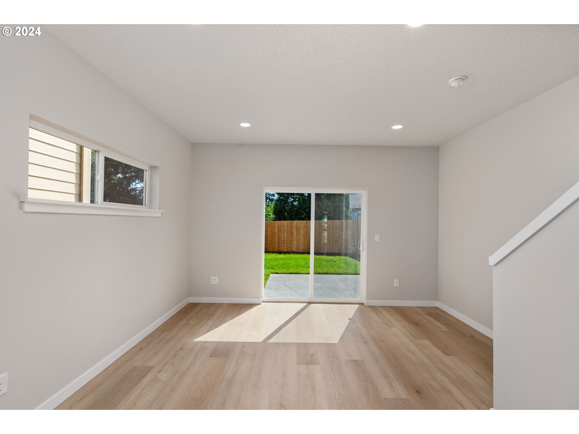 950 NE 126th AVE