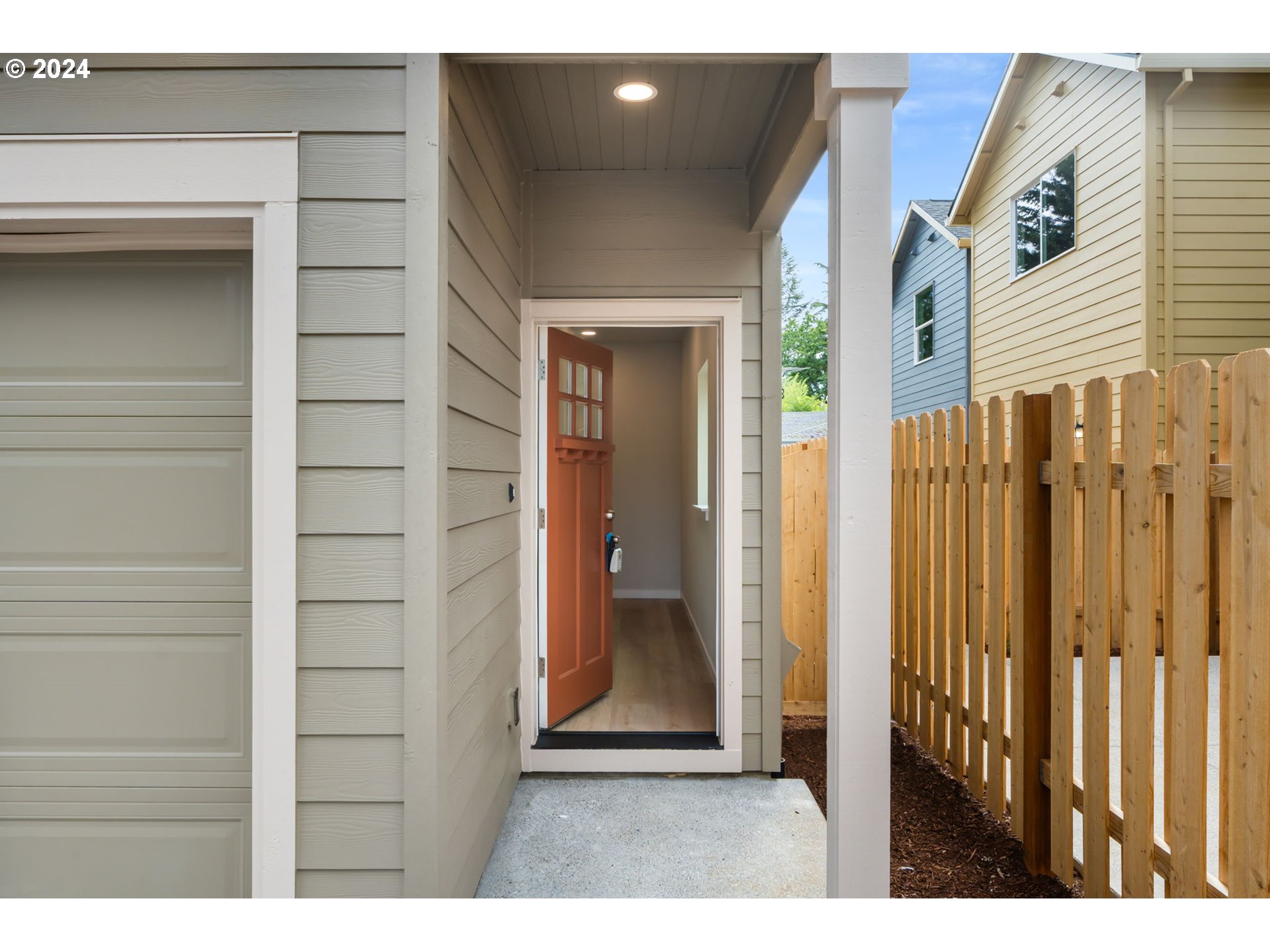 950 NE 126th AVE