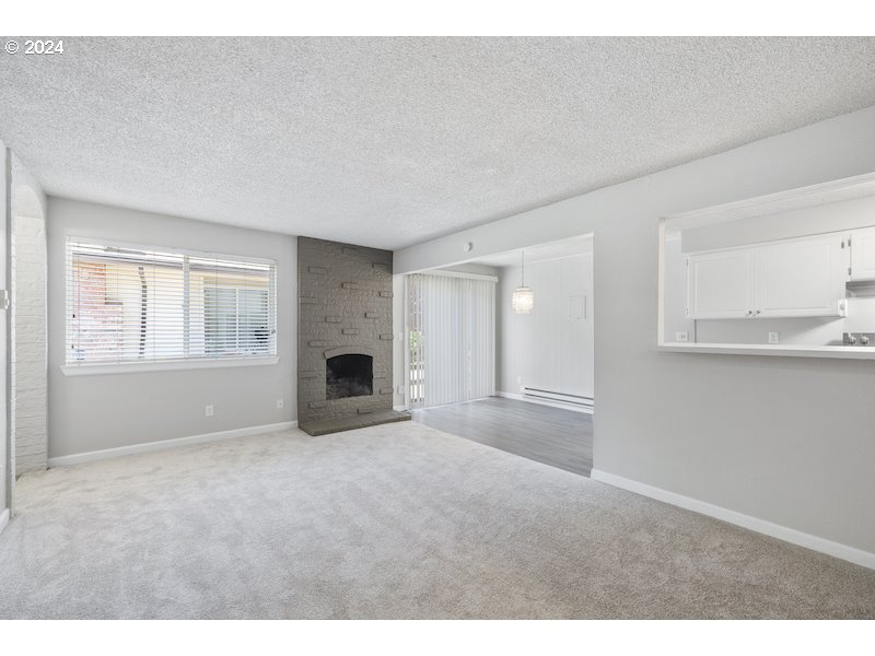 2921 NE Rene AVE 15B