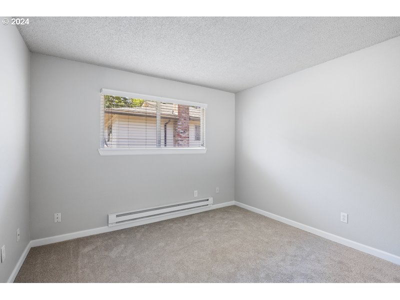 2921 NE Rene AVE 15B
