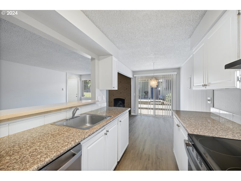 2921 NE Rene AVE 15B