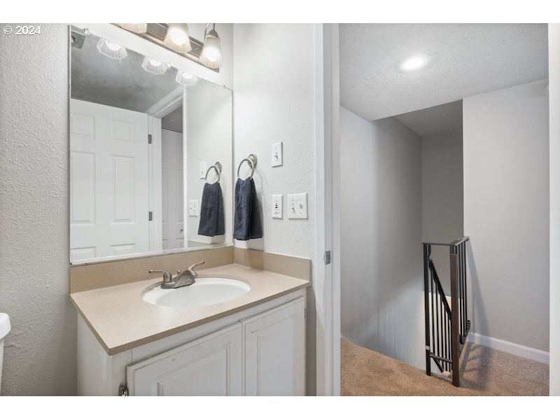 2921 NE Rene AVE 15B