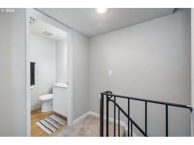 2921 NE Rene AVE 15B