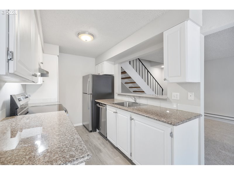 2921 NE Rene AVE 15B