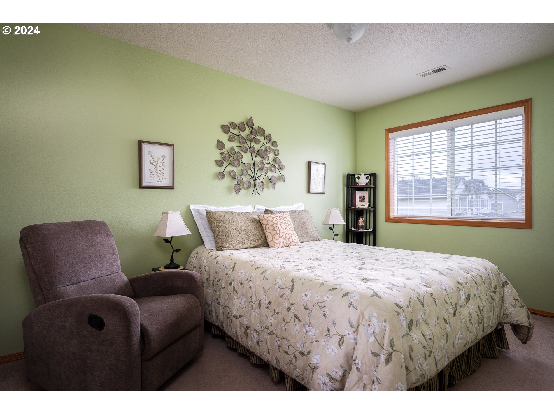 160 ALLI CT