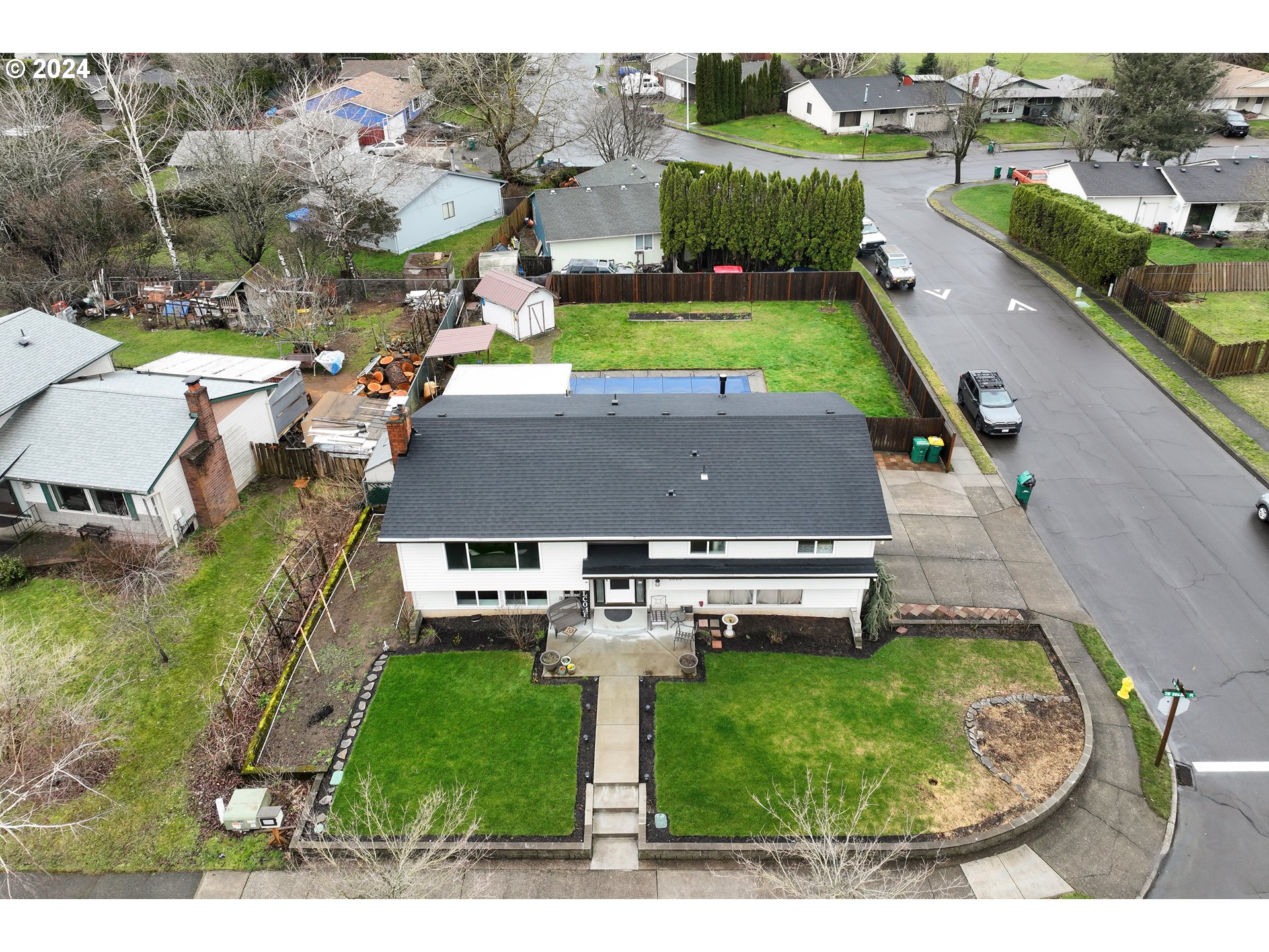 2325 SW DUNBAR PL