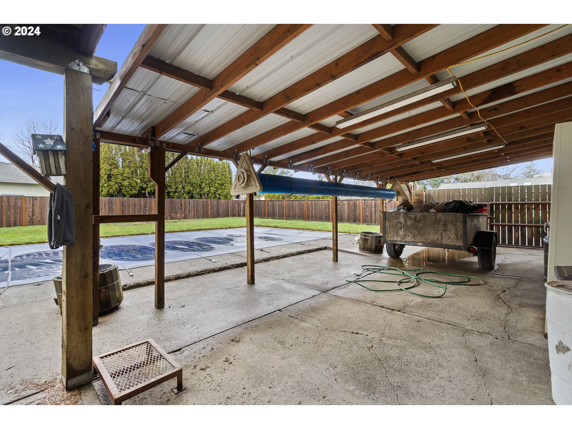2325 SW DUNBAR PL