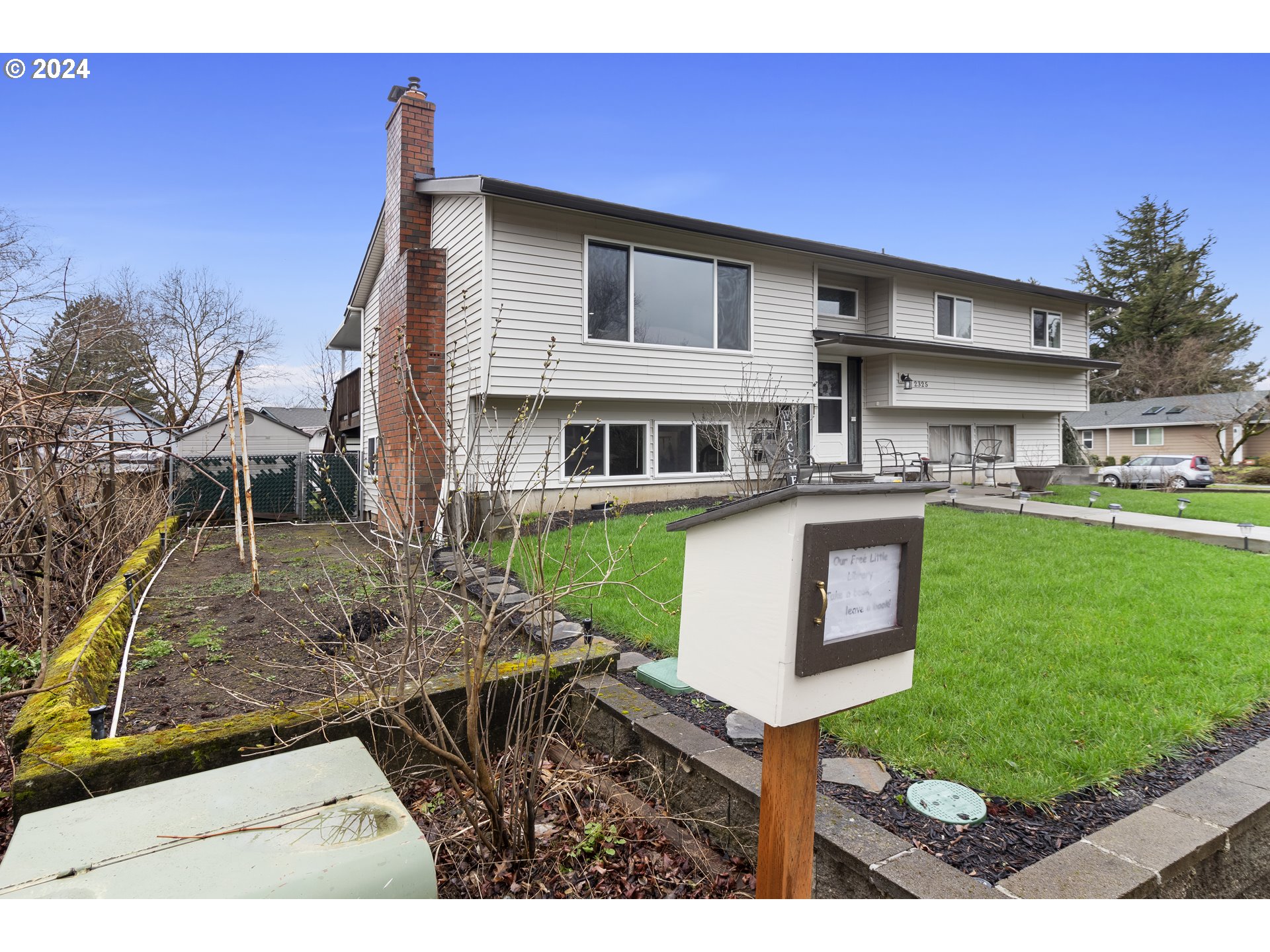 2325 SW DUNBAR PL