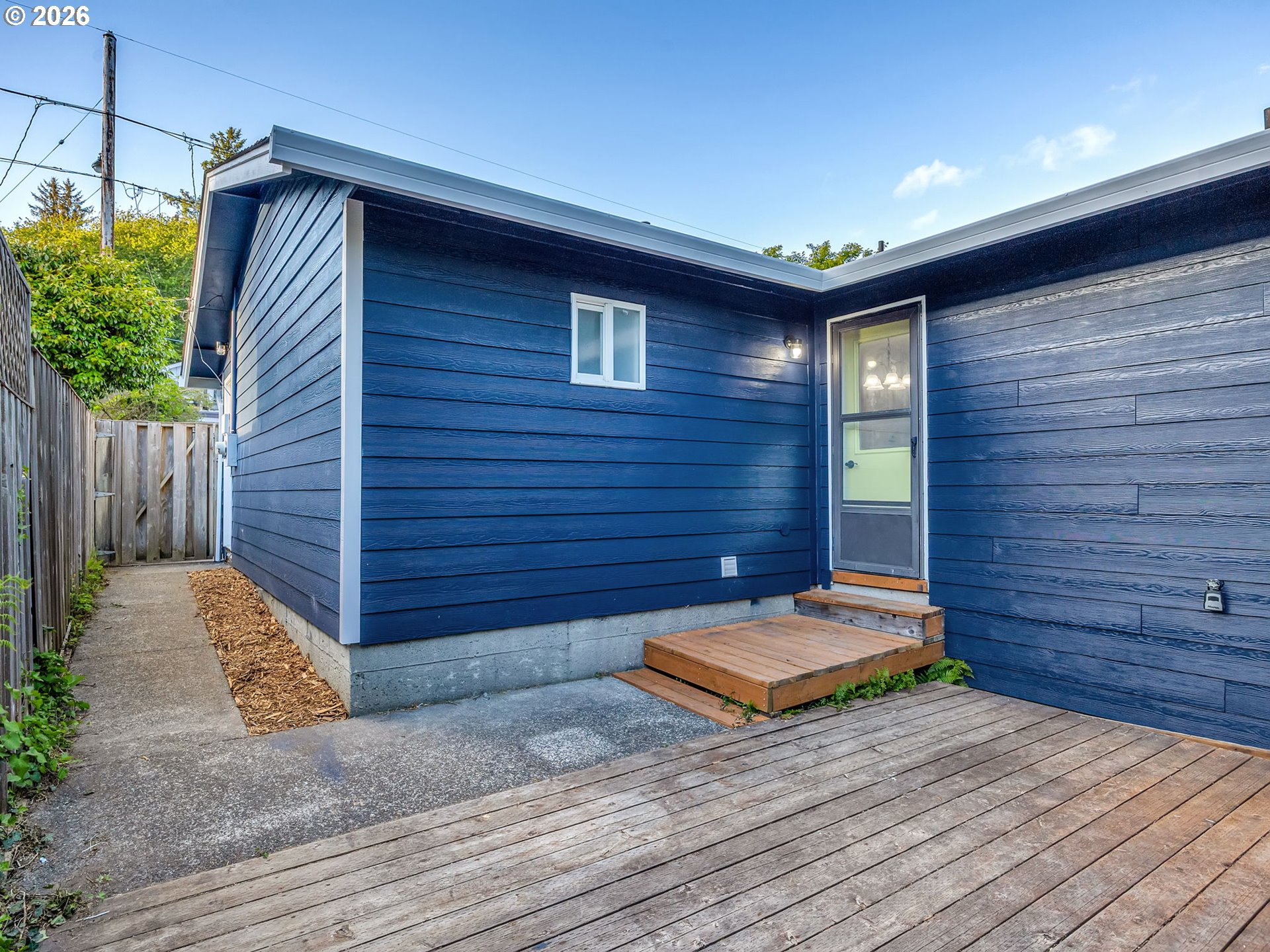 1208 ALAMEDA AVE