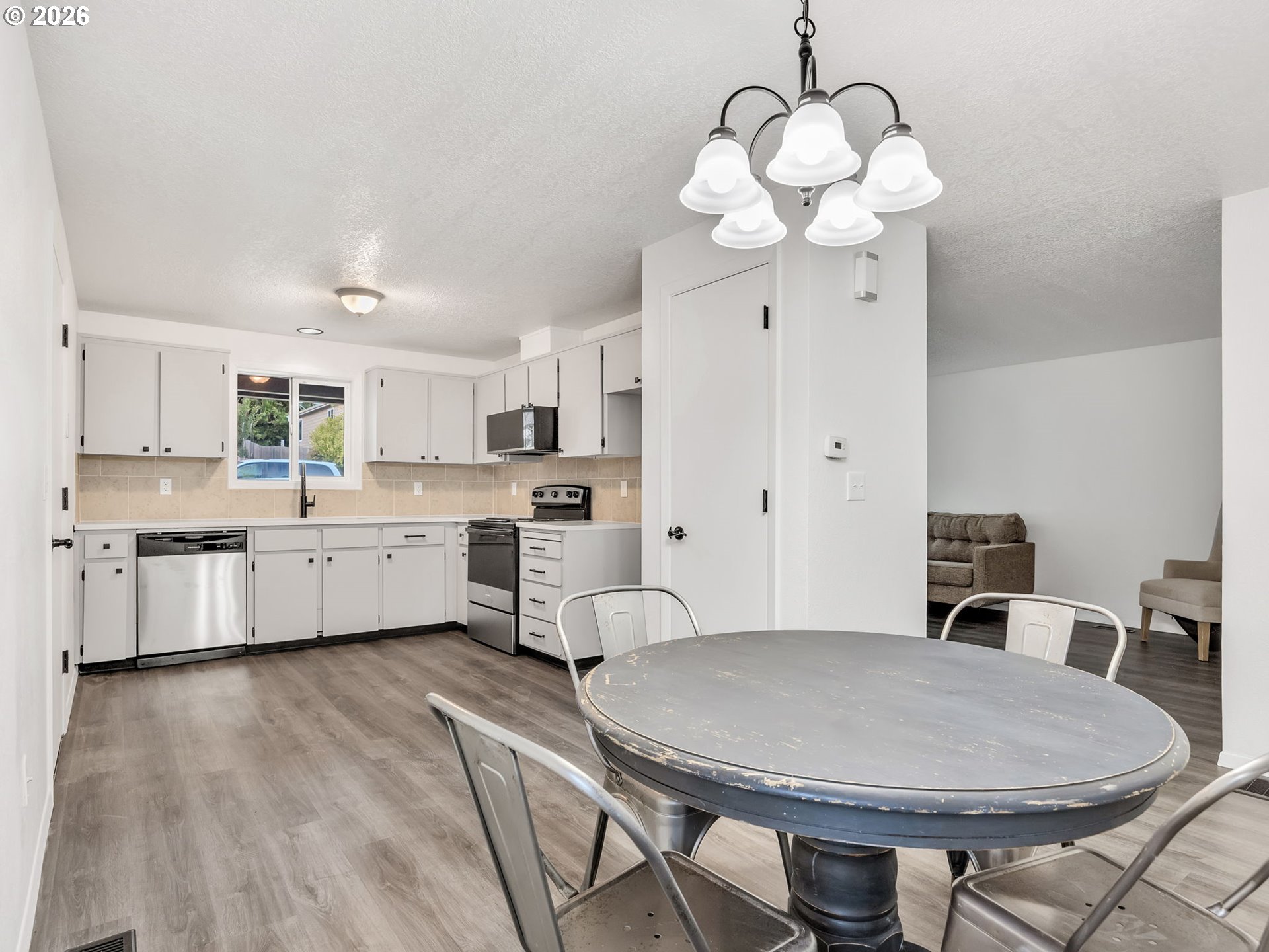 1208 ALAMEDA AVE