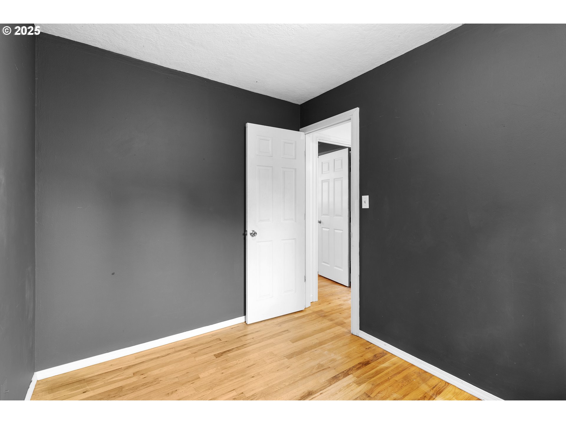 1946 NE 113TH AVE
