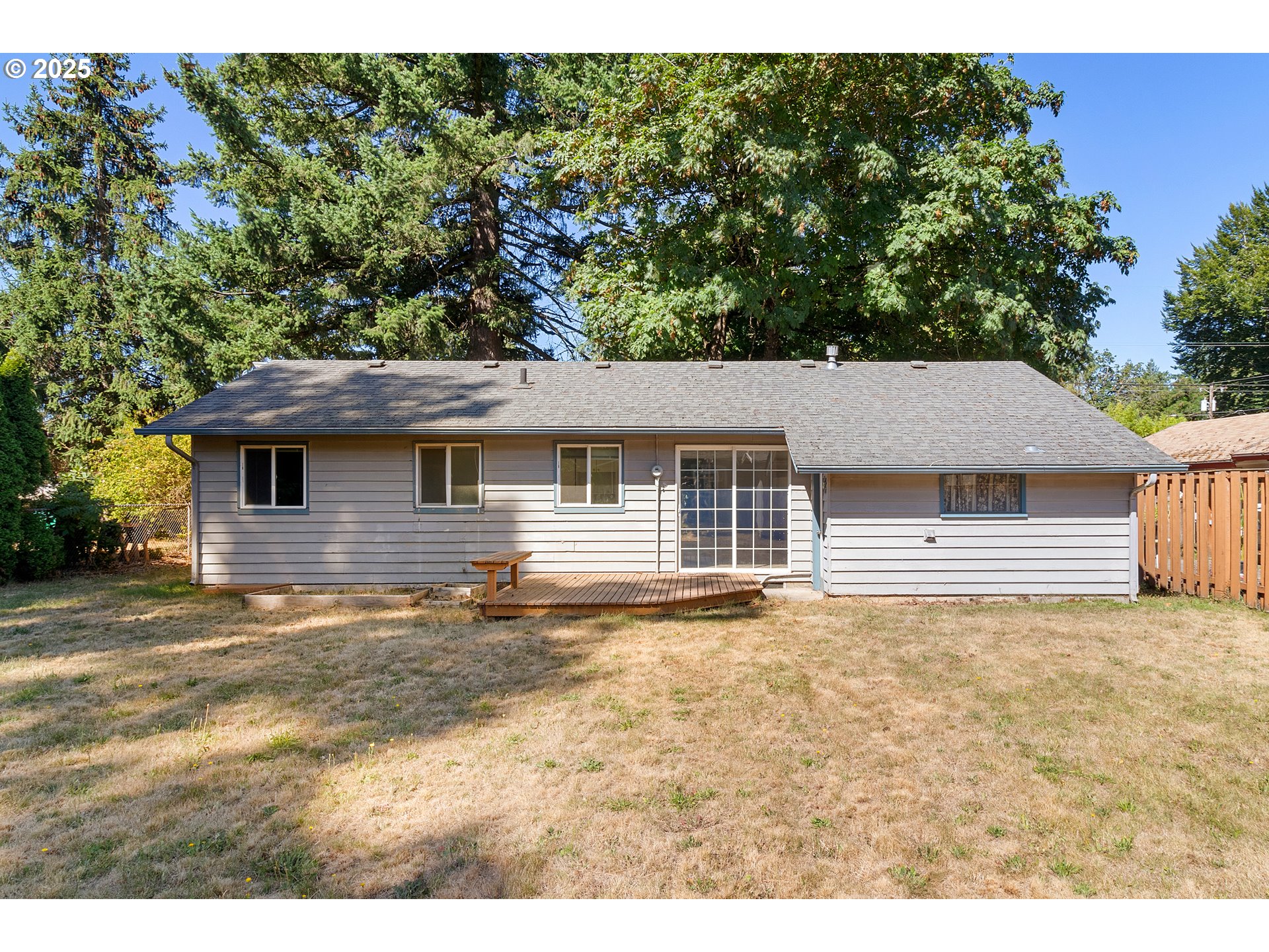 1946 NE 113TH AVE