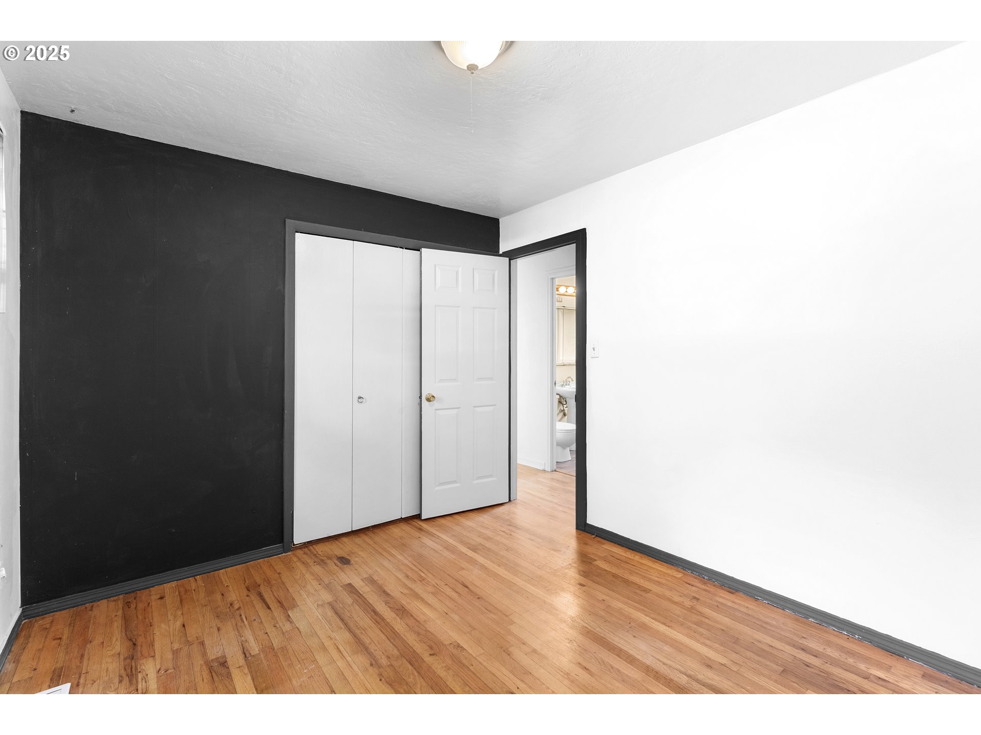 1946 NE 113TH AVE
