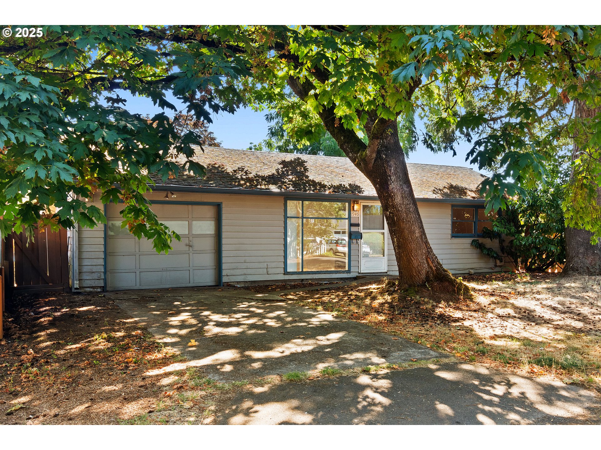 1946 NE 113TH AVE