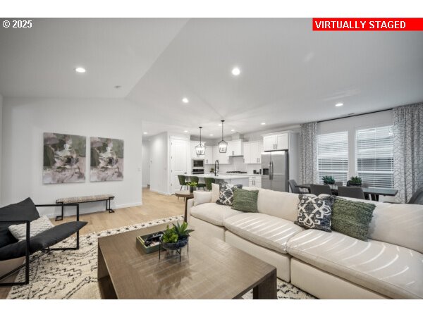 16543 SE Odell Lake LN LT 743