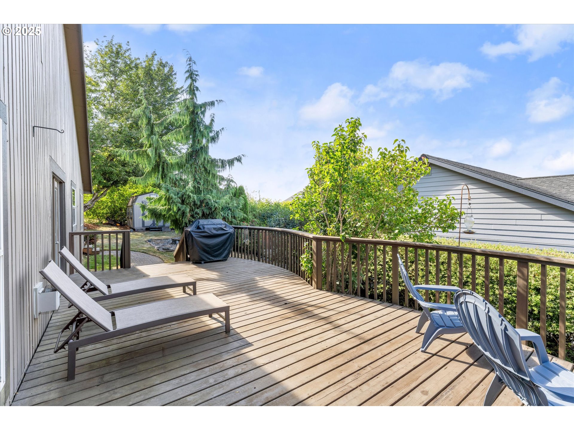 625 SW MILLER CT