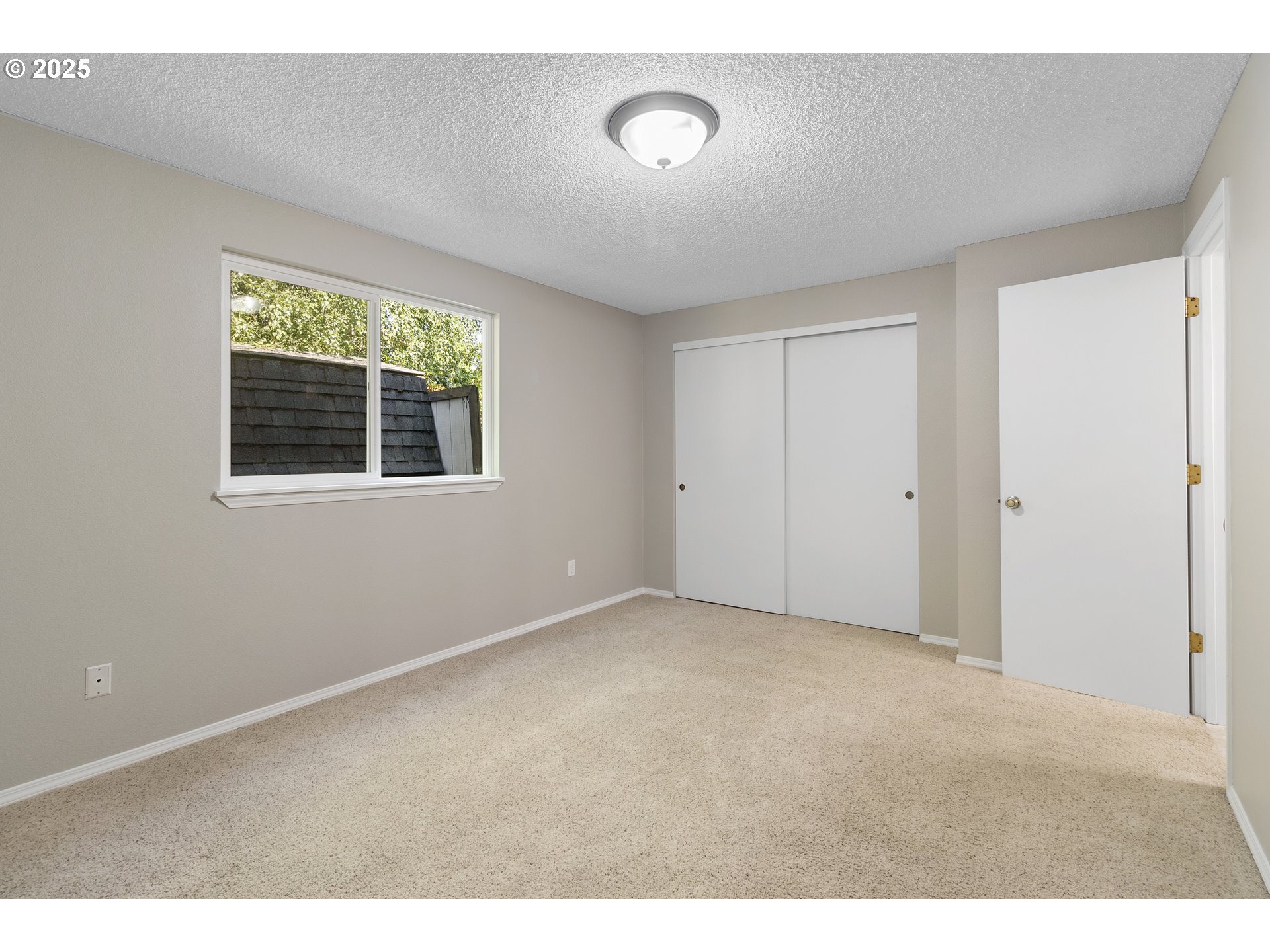 2851 NW NORWOOD CIR