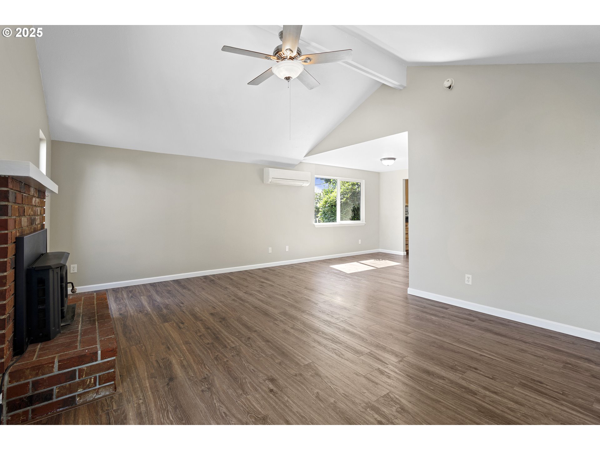 2851 NW NORWOOD CIR