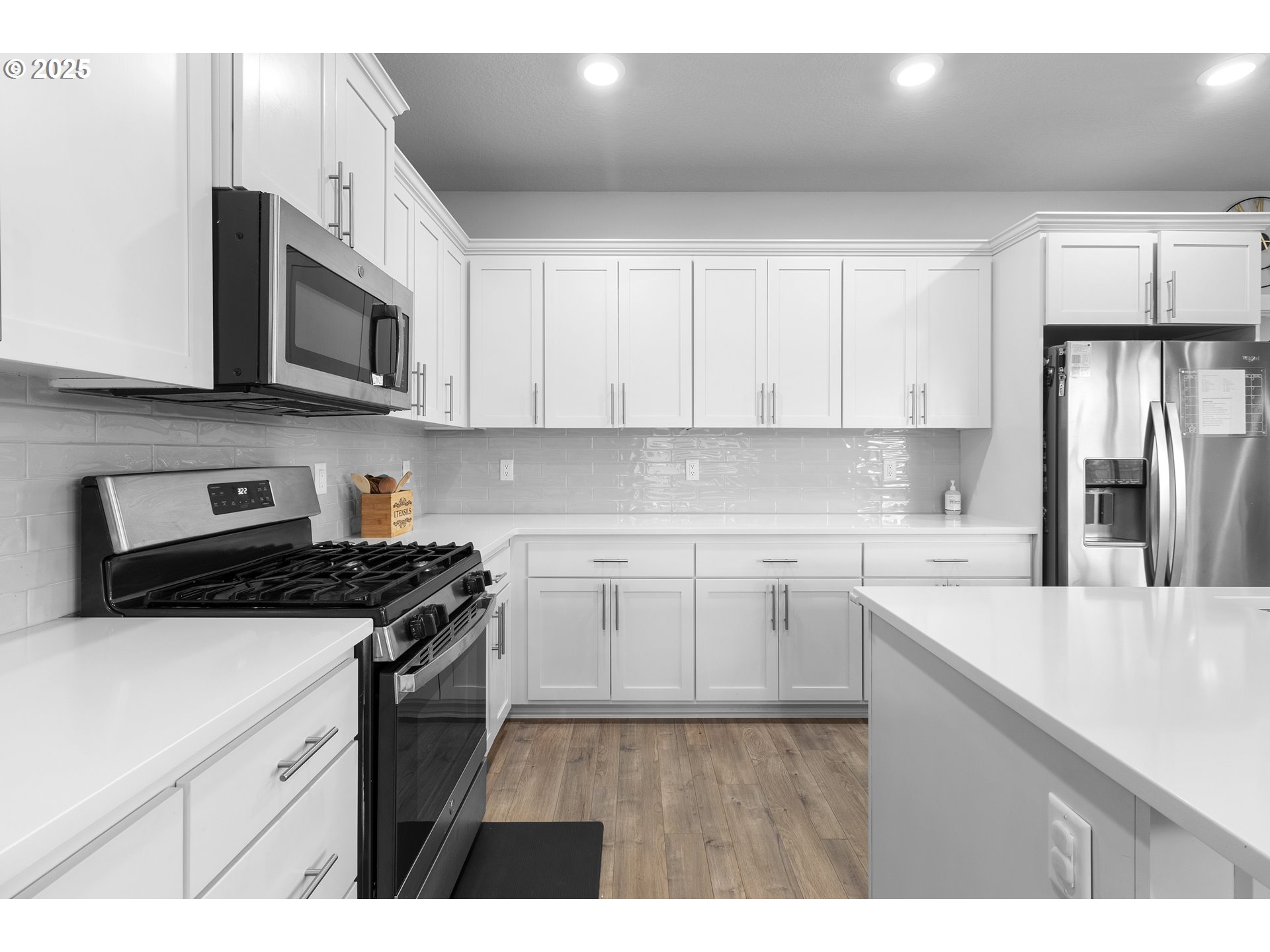 3072 SE 25TH ST