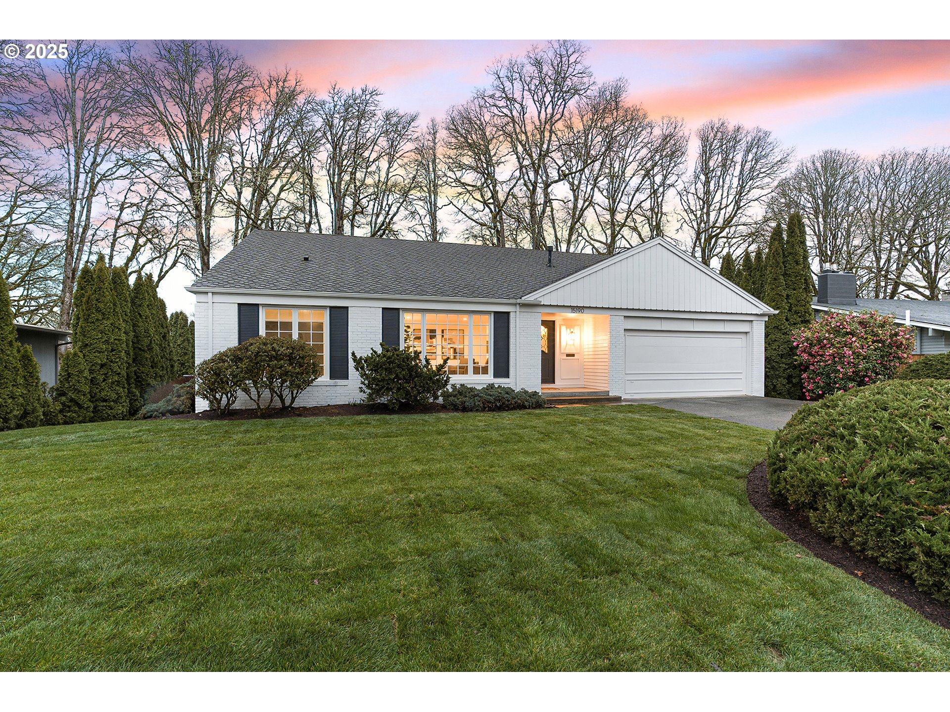 15190 NW OAKHILLS DR