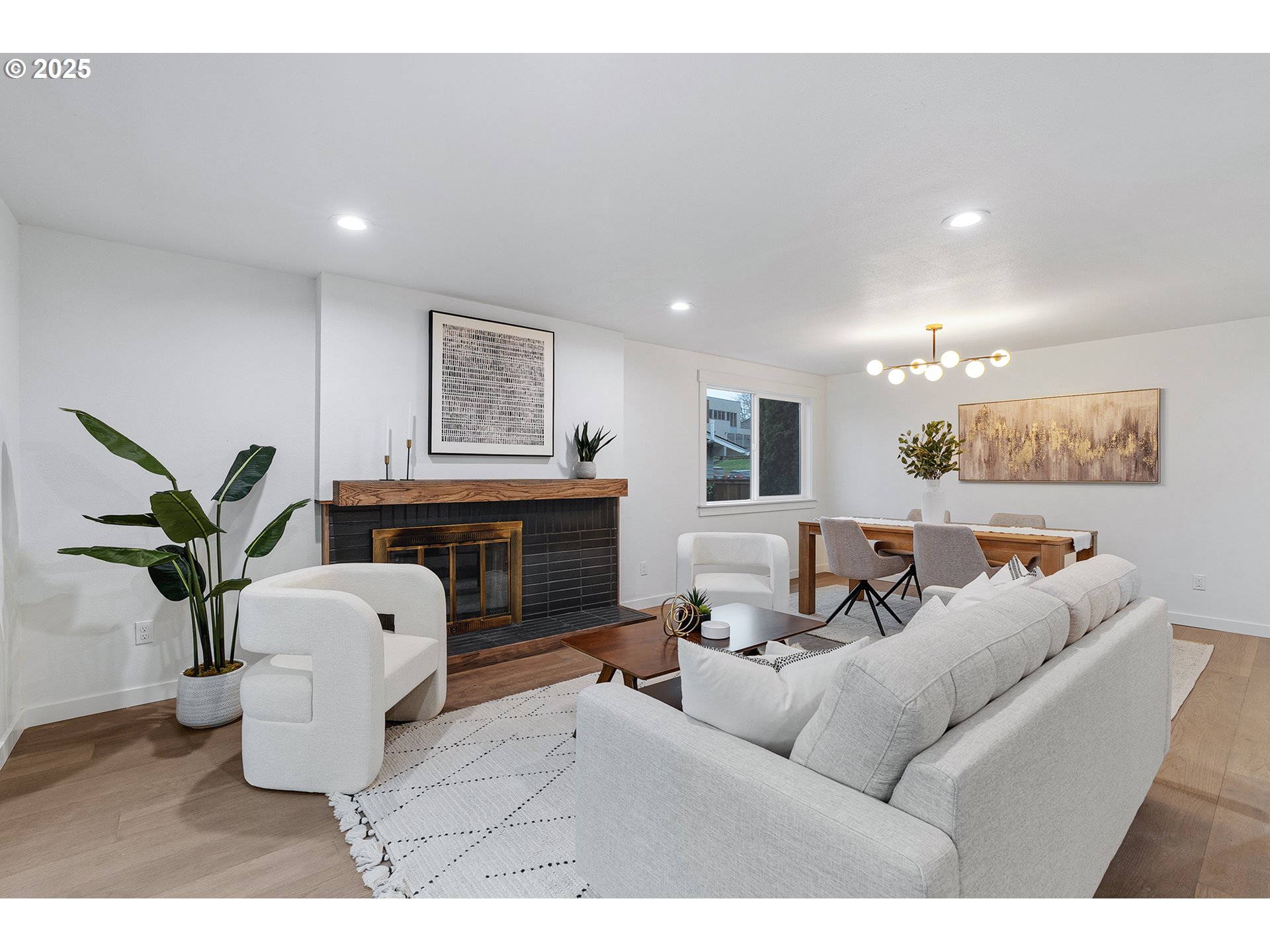 15190 NW OAKHILLS DR