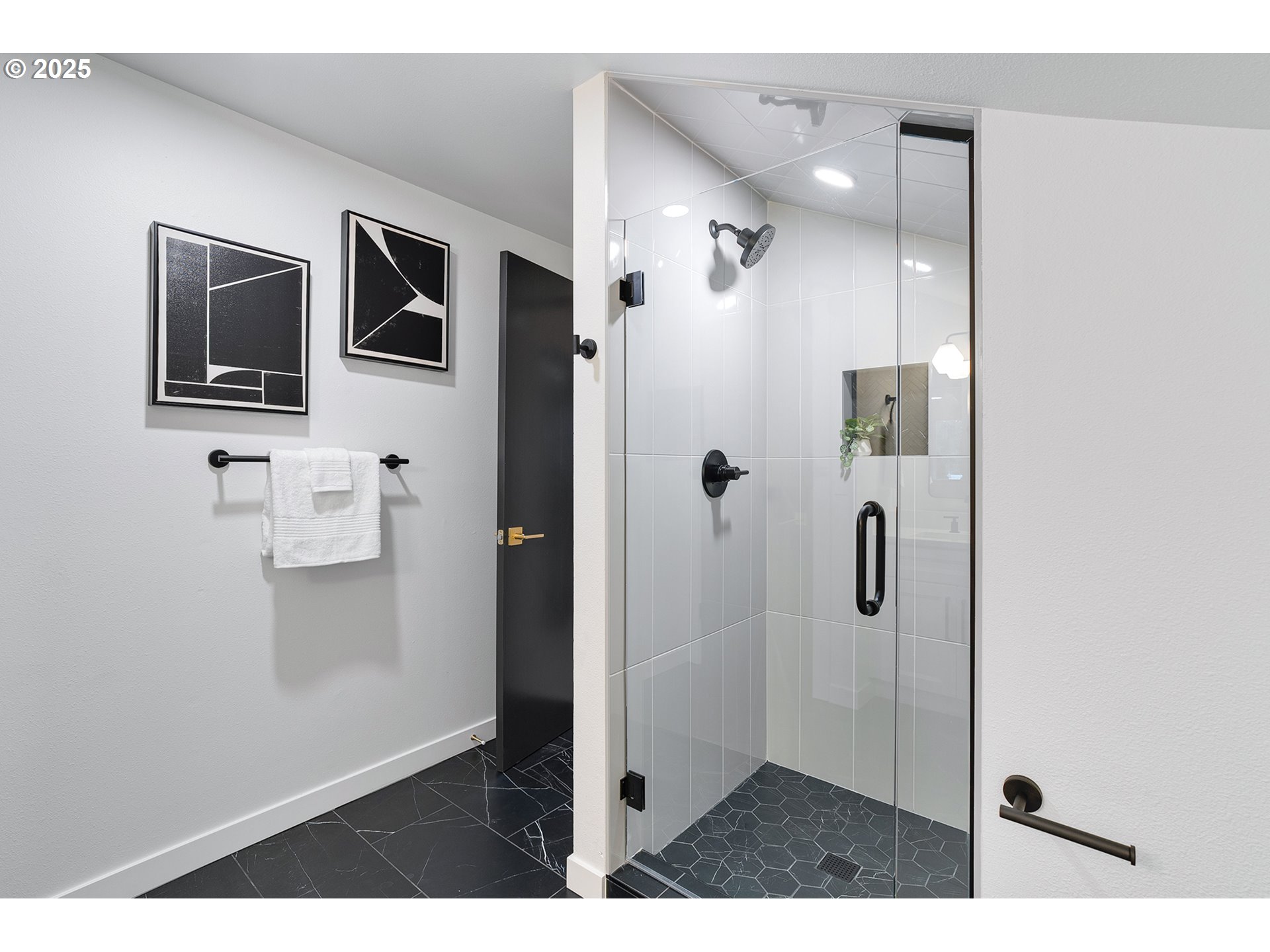 15190 NW OAKHILLS DR