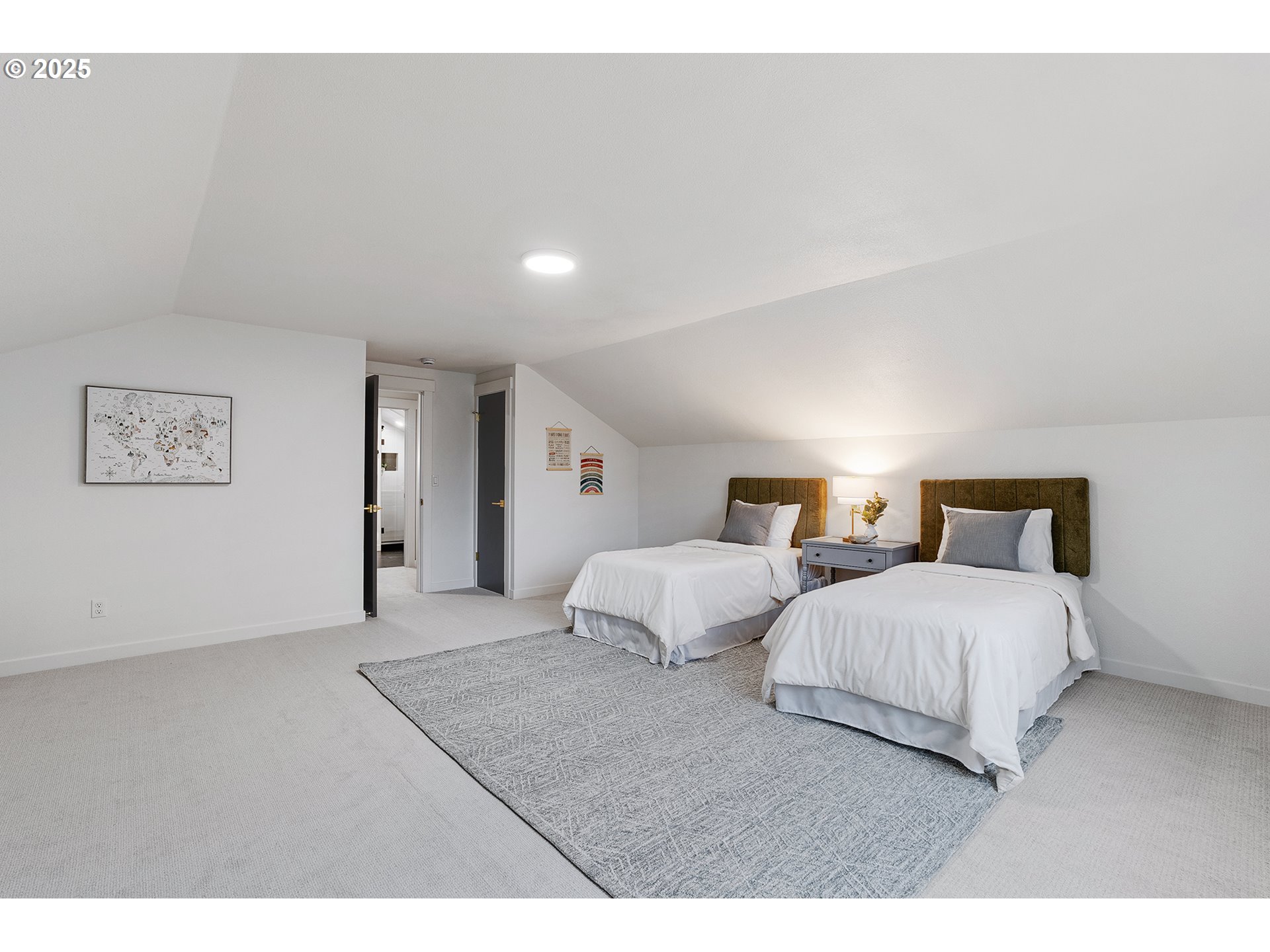 15190 NW OAKHILLS DR