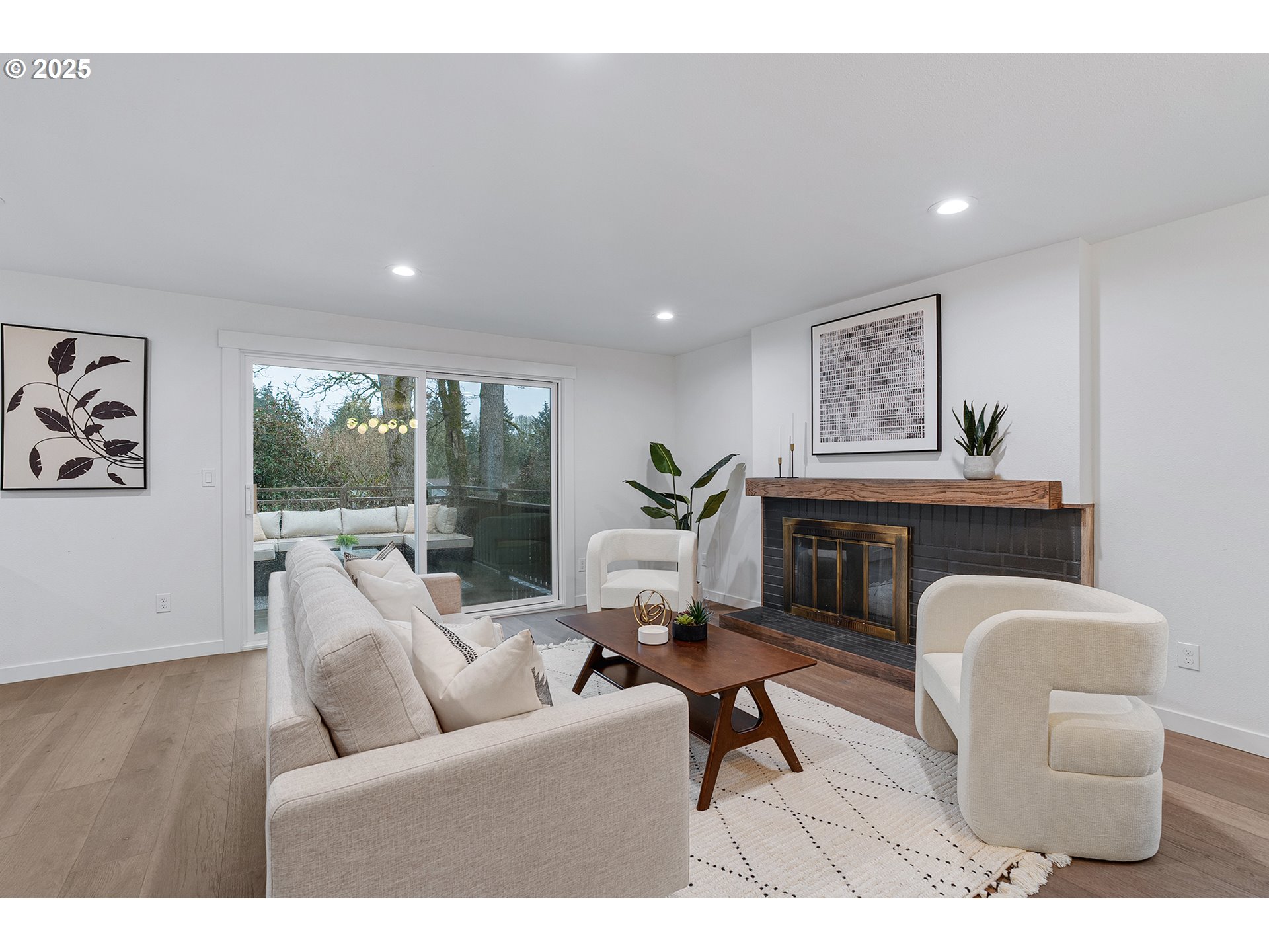 15190 NW OAKHILLS DR