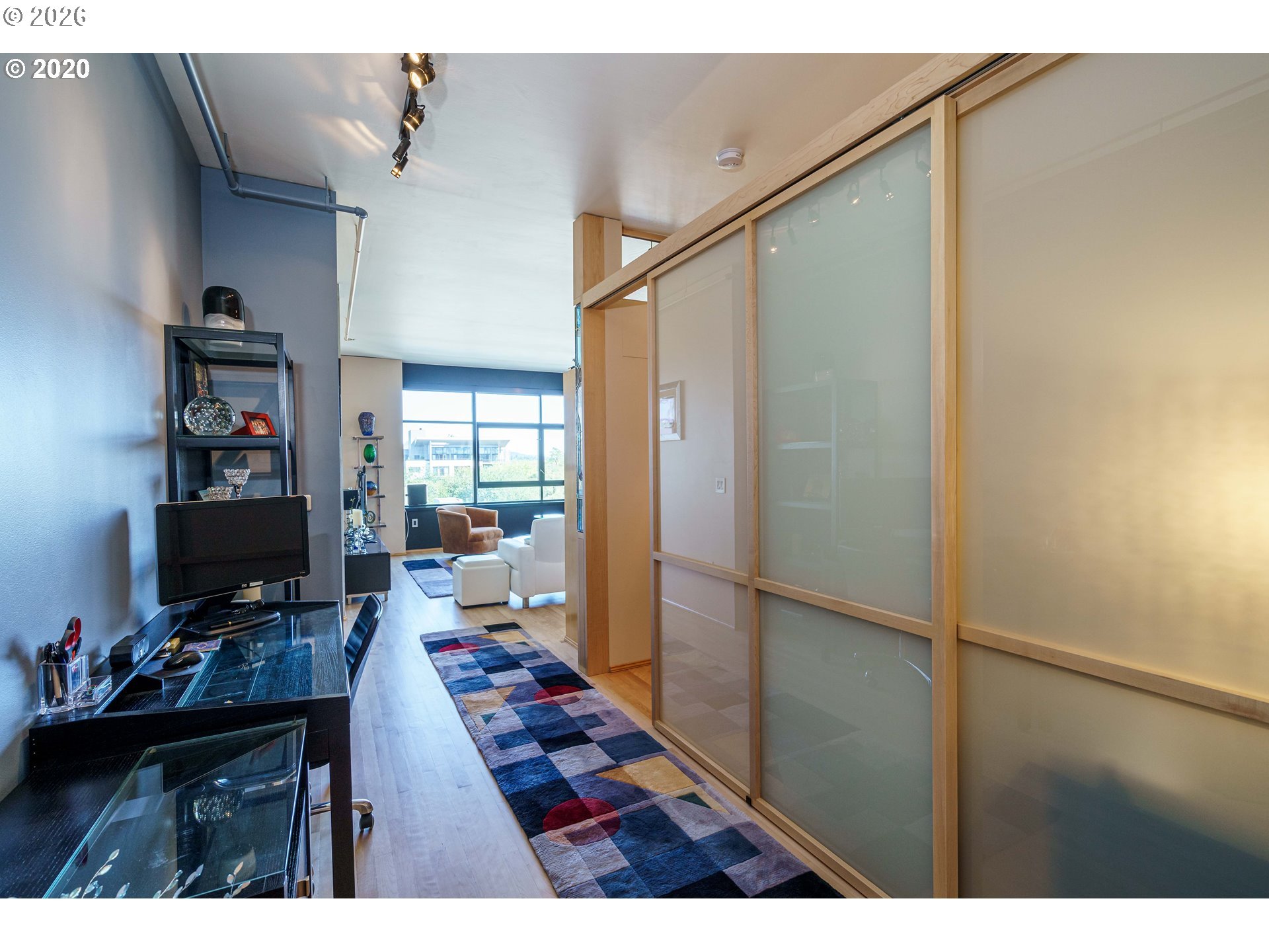 333 NW 9TH AVE 1011